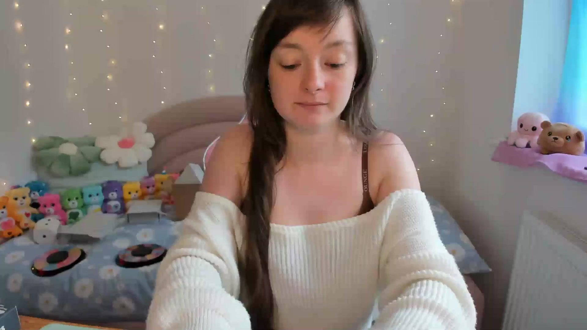 Gallery image thumbnail from JessieBear_'s myfreecams stream on, 06/07/2024, 16:56 image 13 of 20