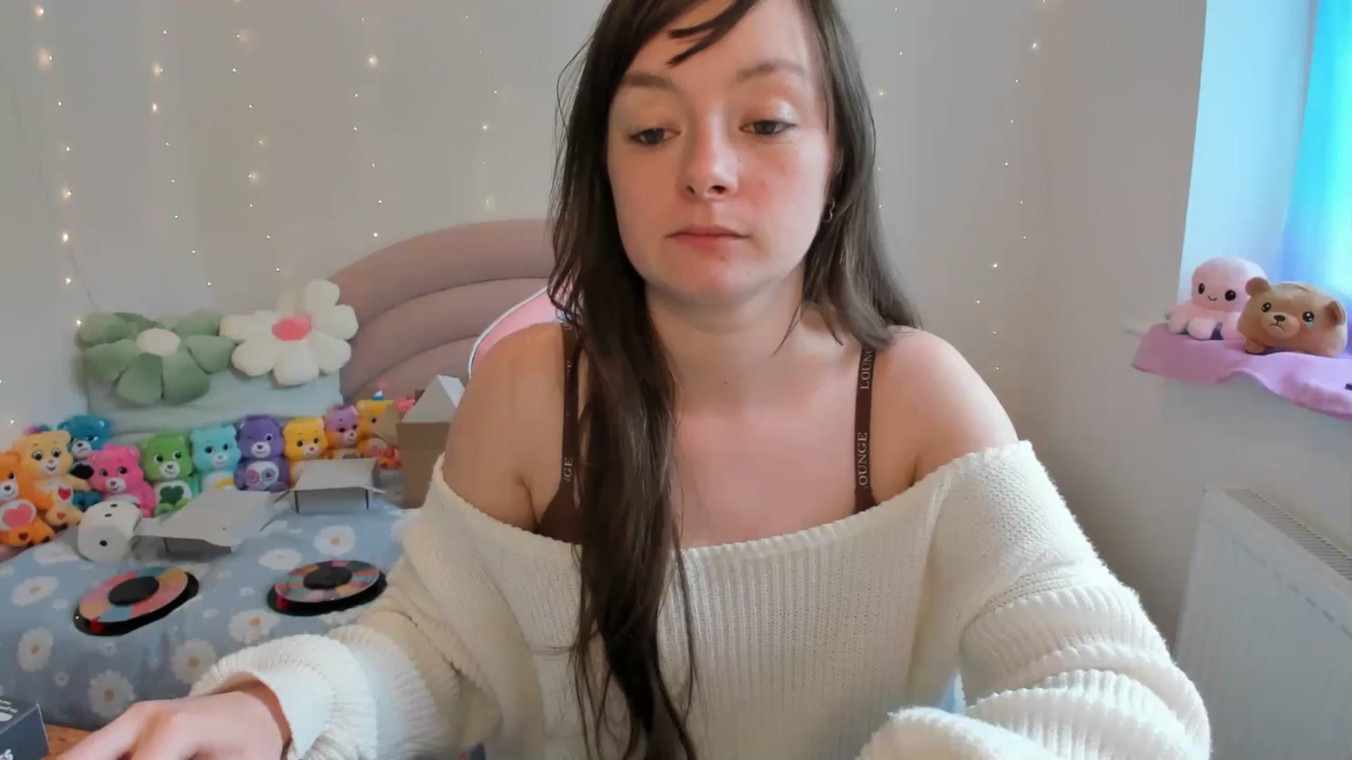 Gallery image thumbnail from JessieBear_'s myfreecams stream on, 06/07/2024, 16:56 image 8 of 20