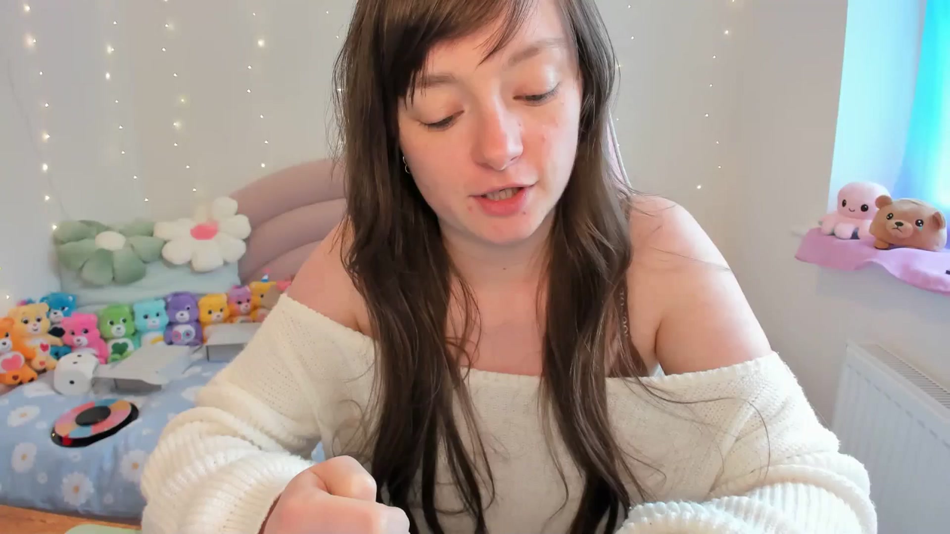 Gallery image thumbnail from JessieBear_'s myfreecams stream on, 06/07/2024, 16:56 image 1 of 20