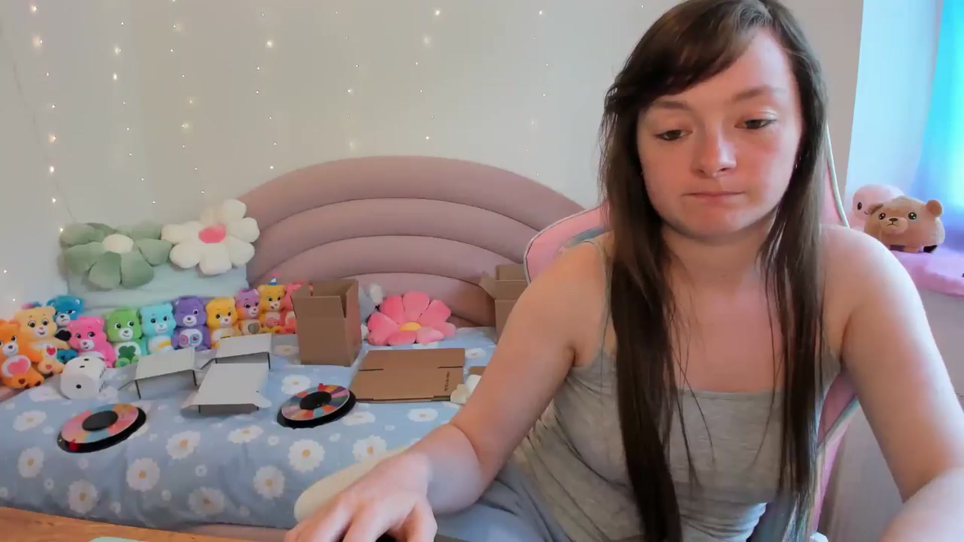 Gallery image thumbnail from JessieBear_'s myfreecams stream on, 06/17/2024, 16:10 image 20 of 20