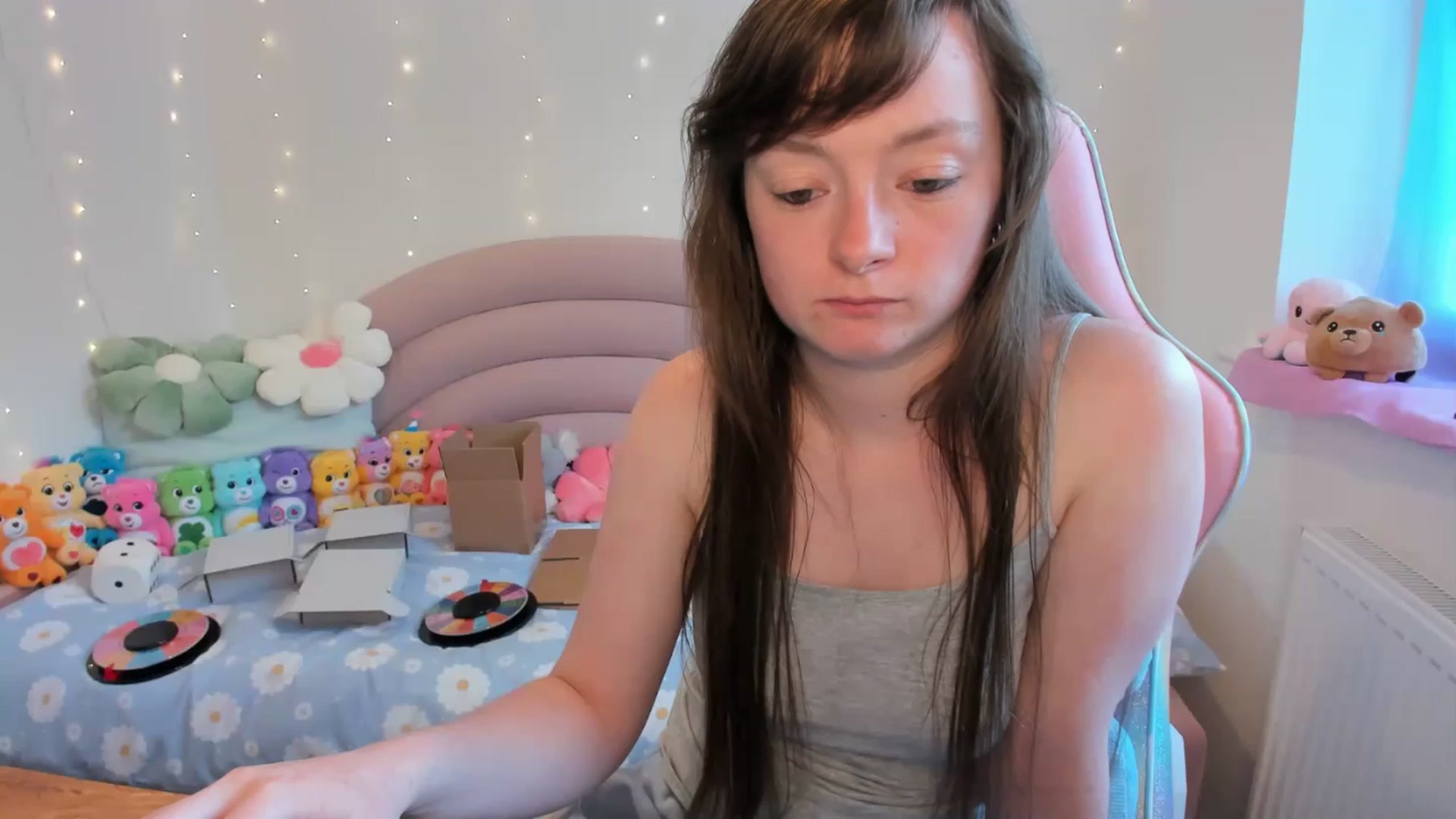 Gallery image thumbnail from JessieBear_'s myfreecams stream on, 06/17/2024, 16:43 image 17 of 20