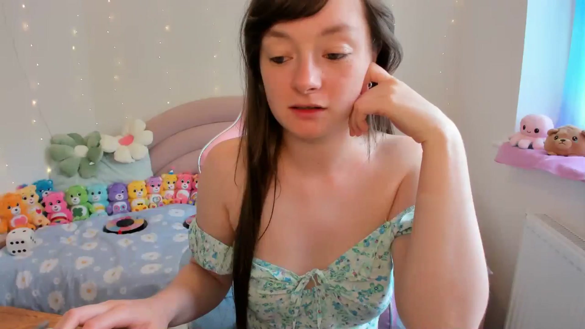 Gallery image thumbnail from JessieBear_'s myfreecams stream on, 06/24/2024, 13:47 image 19 of 20