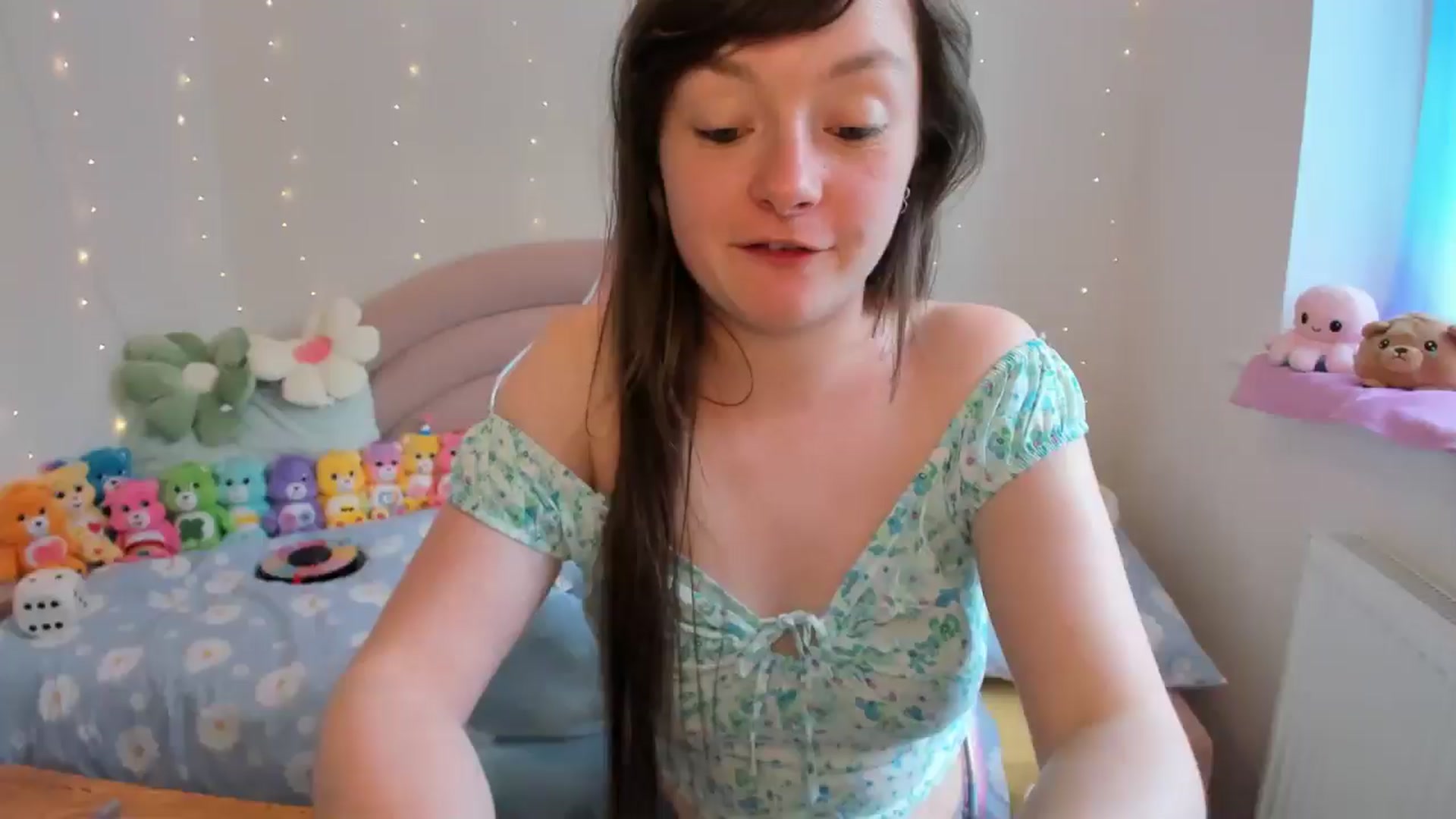 Gallery image thumbnail from JessieBear_'s myfreecams stream on, 06/24/2024, 13:47 image 8 of 20