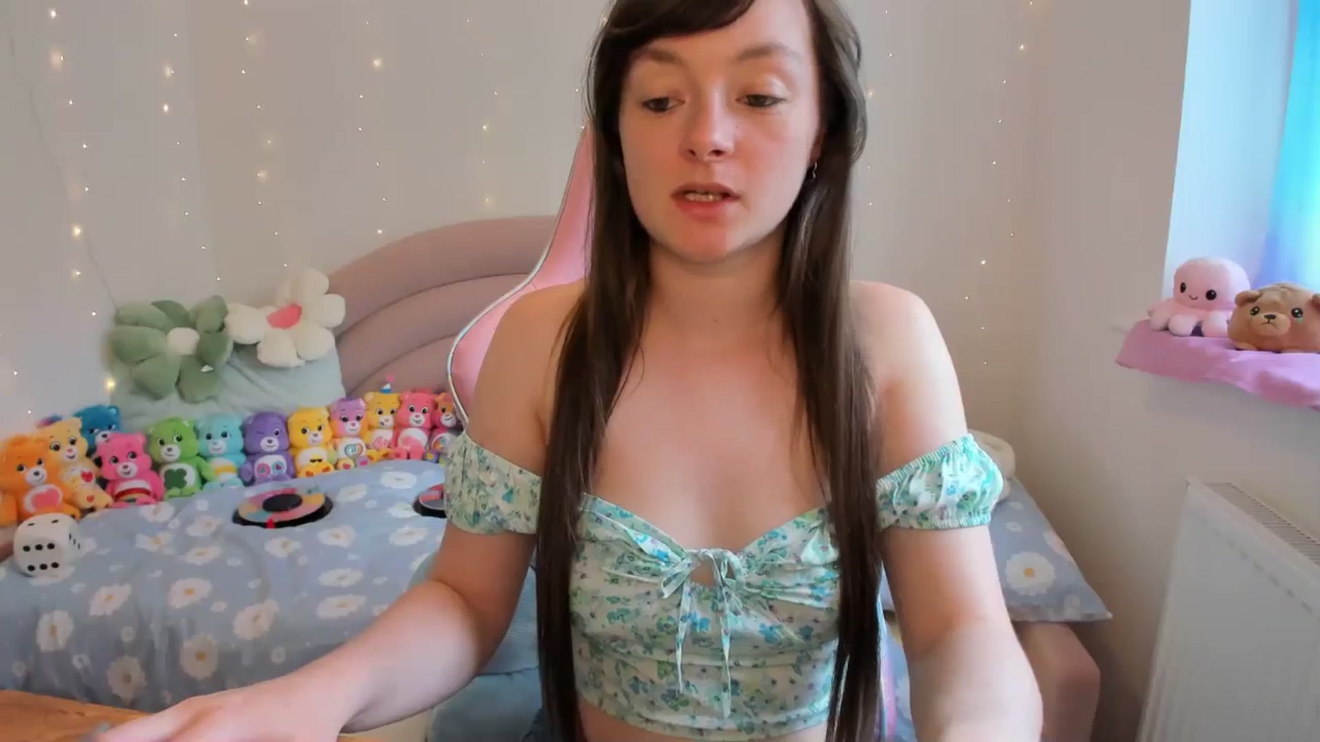 Gallery image thumbnail from JessieBear_'s myfreecams stream on, 06/24/2024, 14:02 image 9 of 20