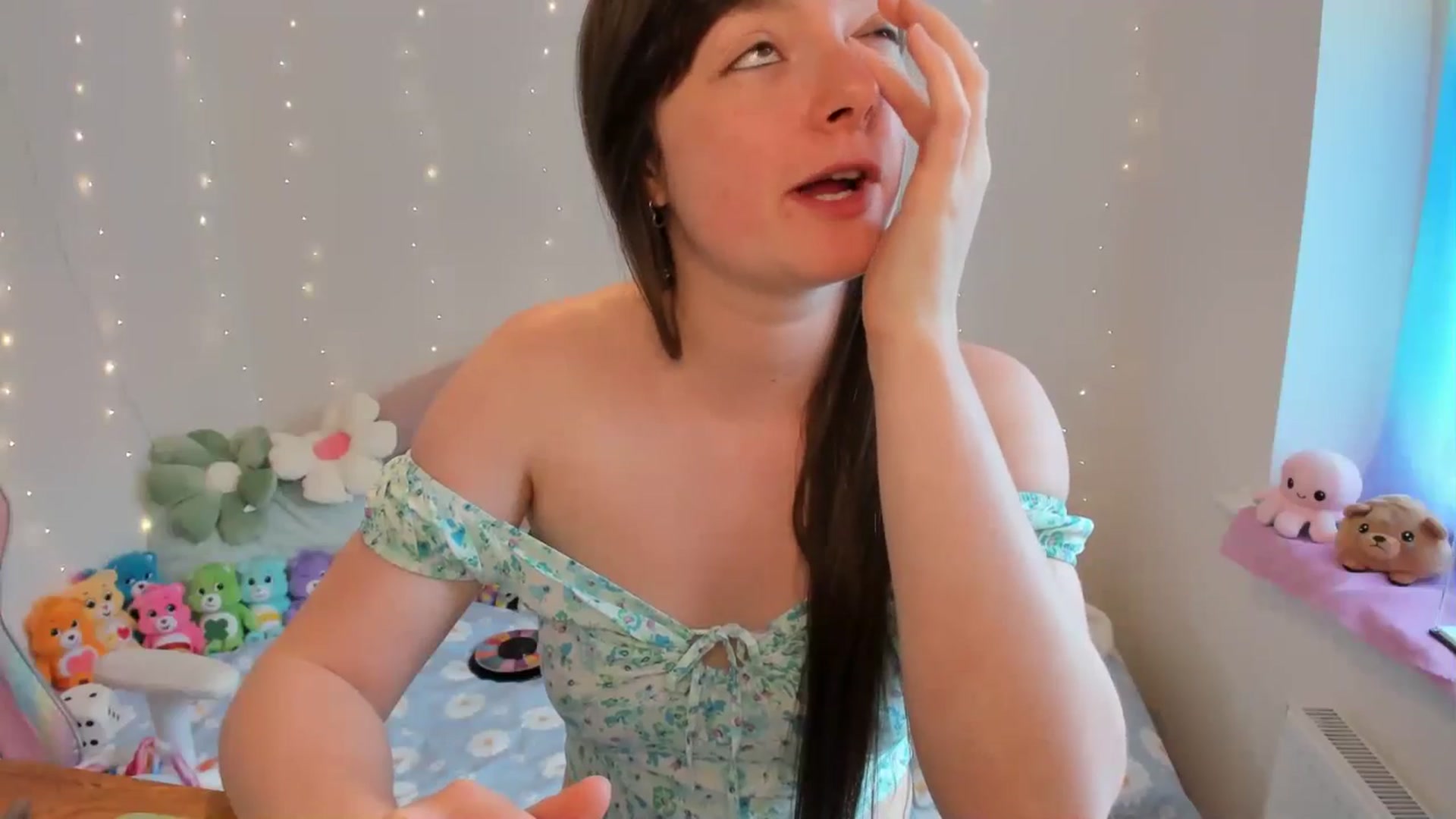Gallery image thumbnail from JessieBear_'s myfreecams stream on, 06/24/2024, 17:15 image 13 of 20