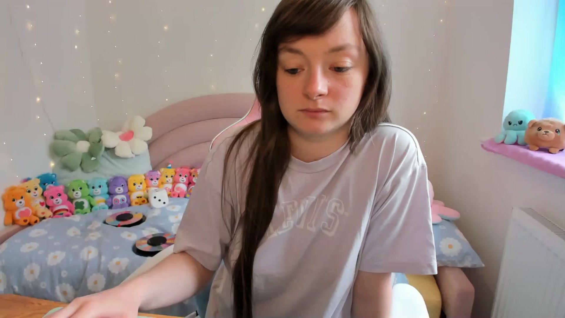 Gallery image thumbnail from JessieBear_'s myfreecams stream on, 06/28/2024, 13:20 image 12 of 20