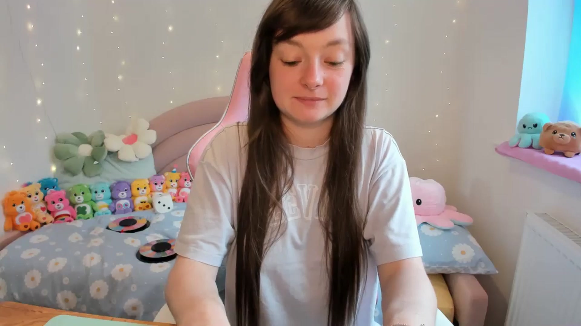 Gallery image thumbnail from JessieBear_'s myfreecams stream on, 06/28/2024, 14:30 image 15 of 20