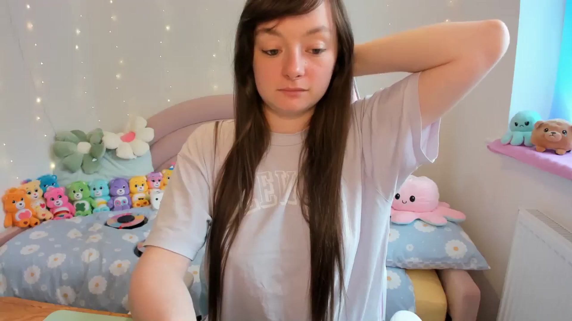 Gallery image thumbnail from JessieBear_'s myfreecams stream on, 06/28/2024, 14:30 image 13 of 20