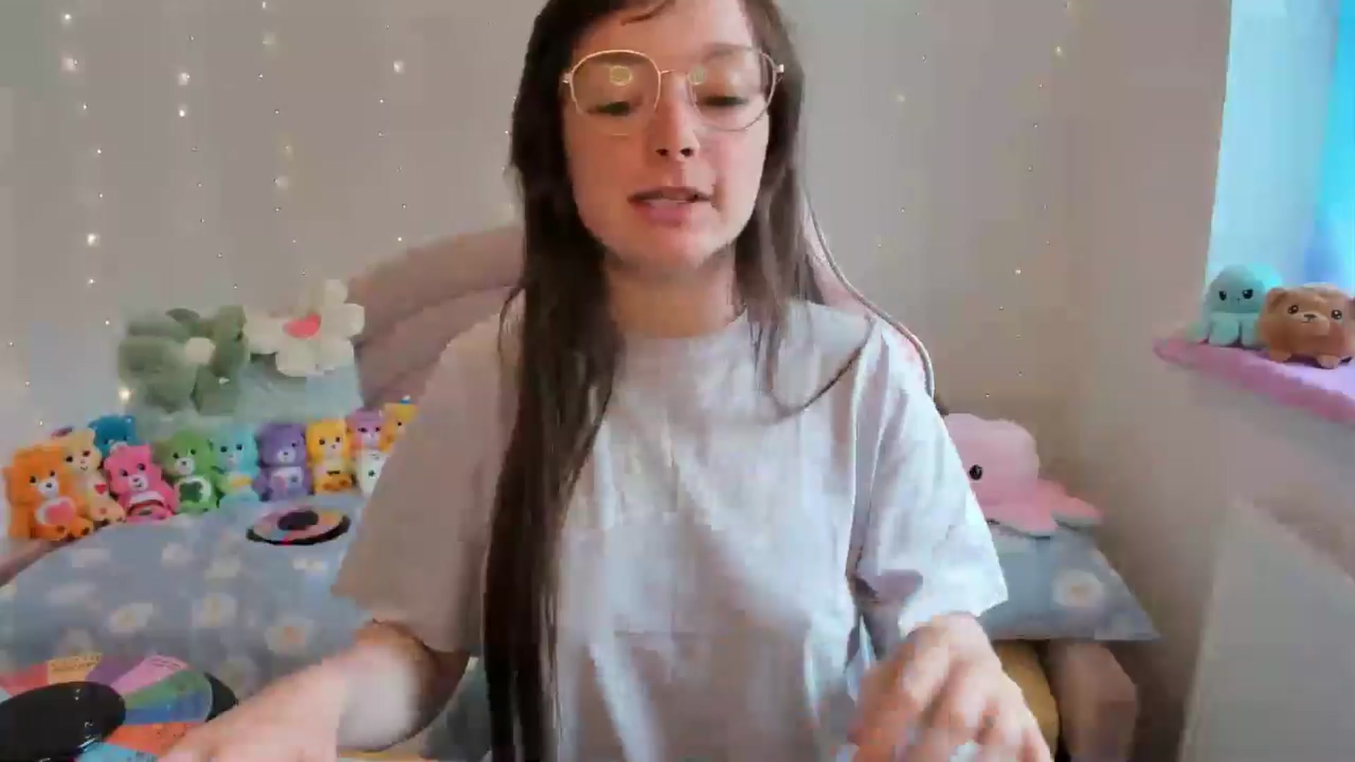 Gallery image thumbnail from JessieBear_'s myfreecams stream on, 06/28/2024, 15:23 image 7 of 20