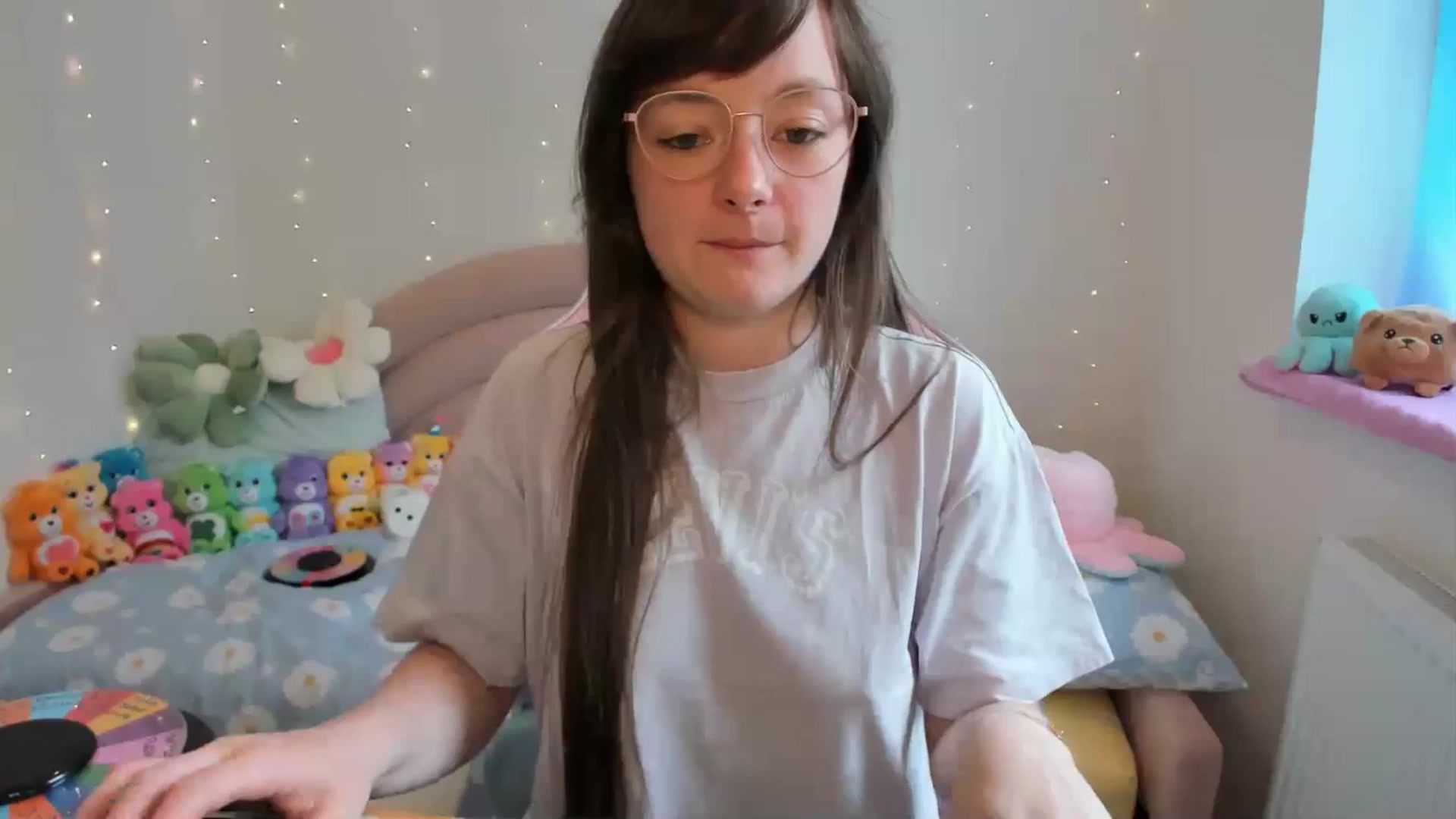 Gallery image thumbnail from JessieBear_'s myfreecams stream on, 06/28/2024, 15:23 image 9 of 20