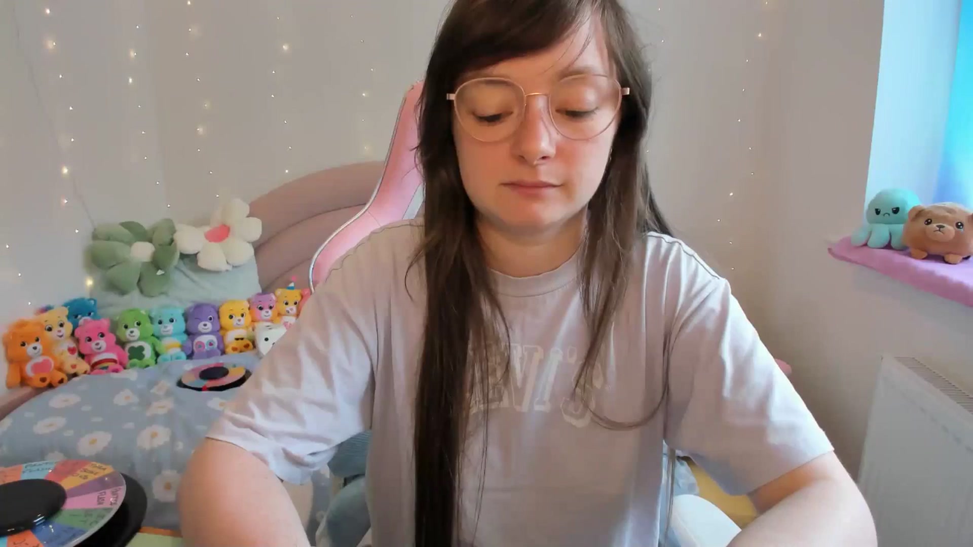 Gallery image thumbnail from JessieBear_'s myfreecams stream on, 06/28/2024, 15:23 image 16 of 20