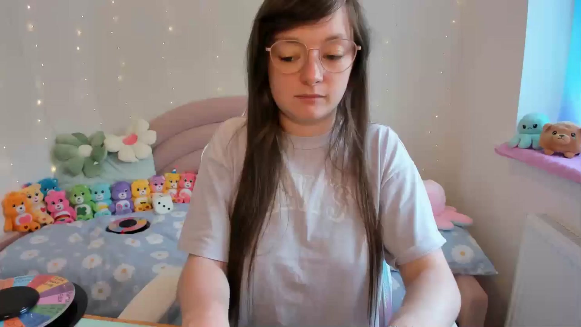 Gallery image thumbnail from JessieBear_'s myfreecams stream on, 06/28/2024, 16:39 image 5 of 20