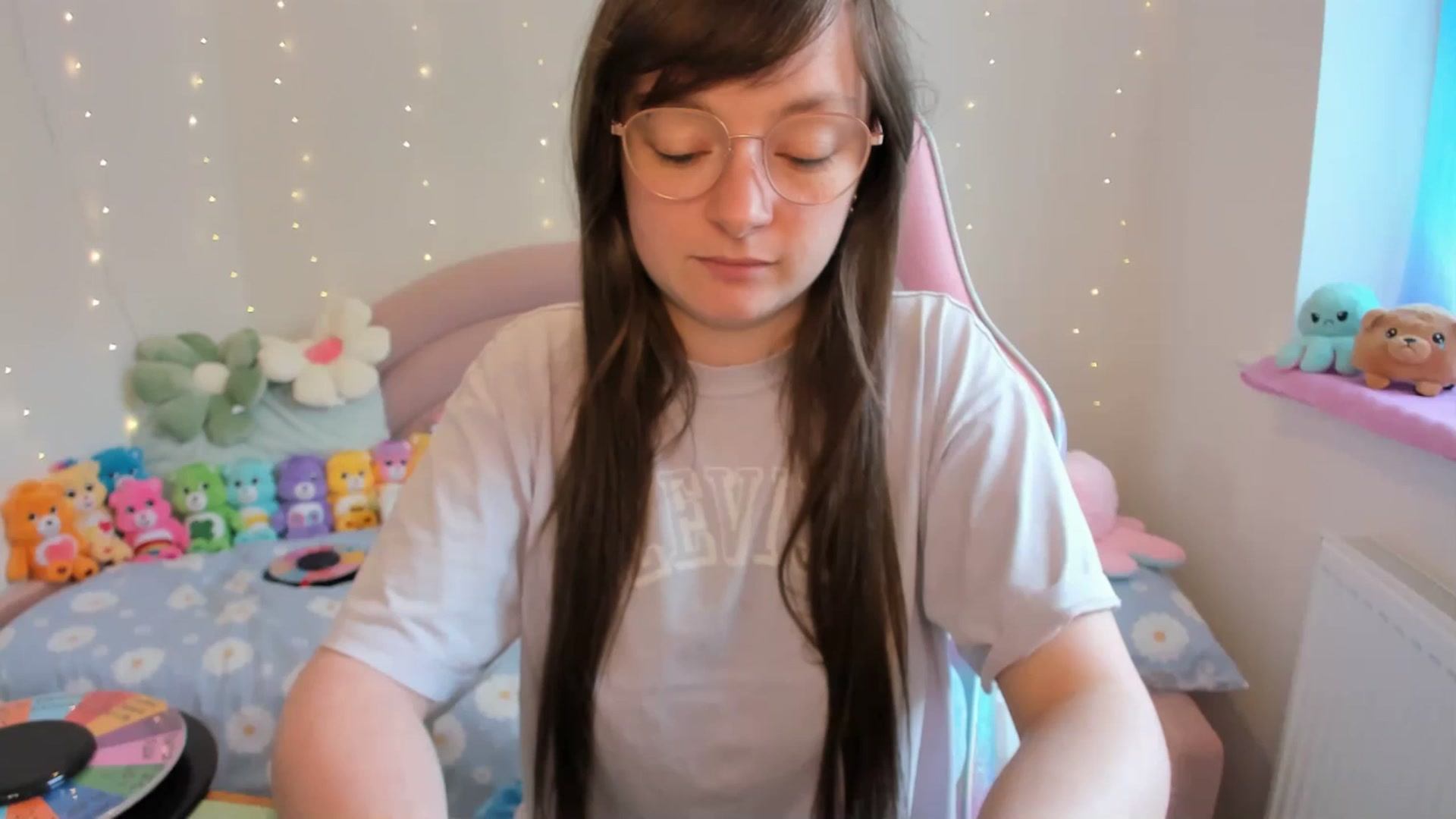 Gallery image thumbnail from JessieBear_'s myfreecams stream on, 06/28/2024, 16:39 image 10 of 20