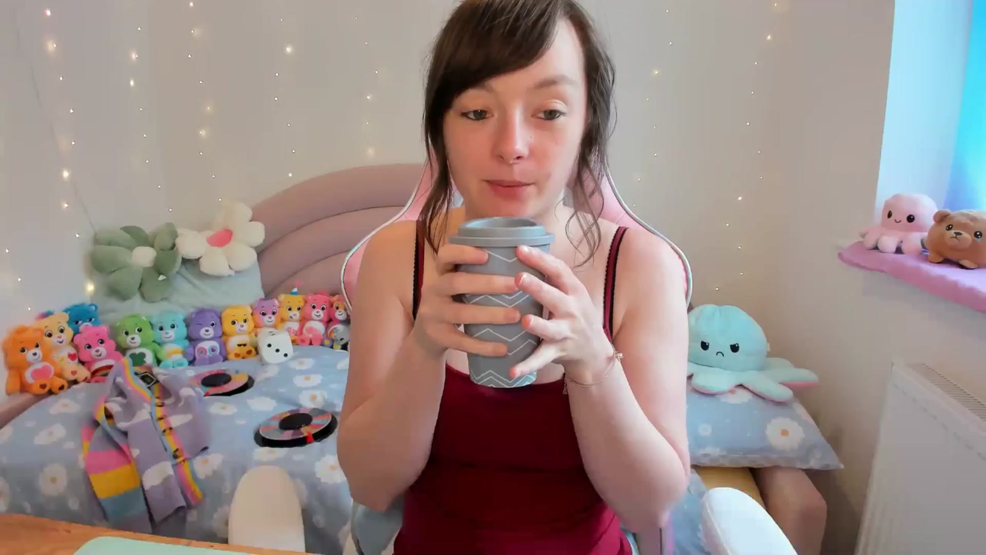 Gallery image thumbnail from JessieBear_'s myfreecams stream on, 07/01/2024, 14:40 image 2 of 20