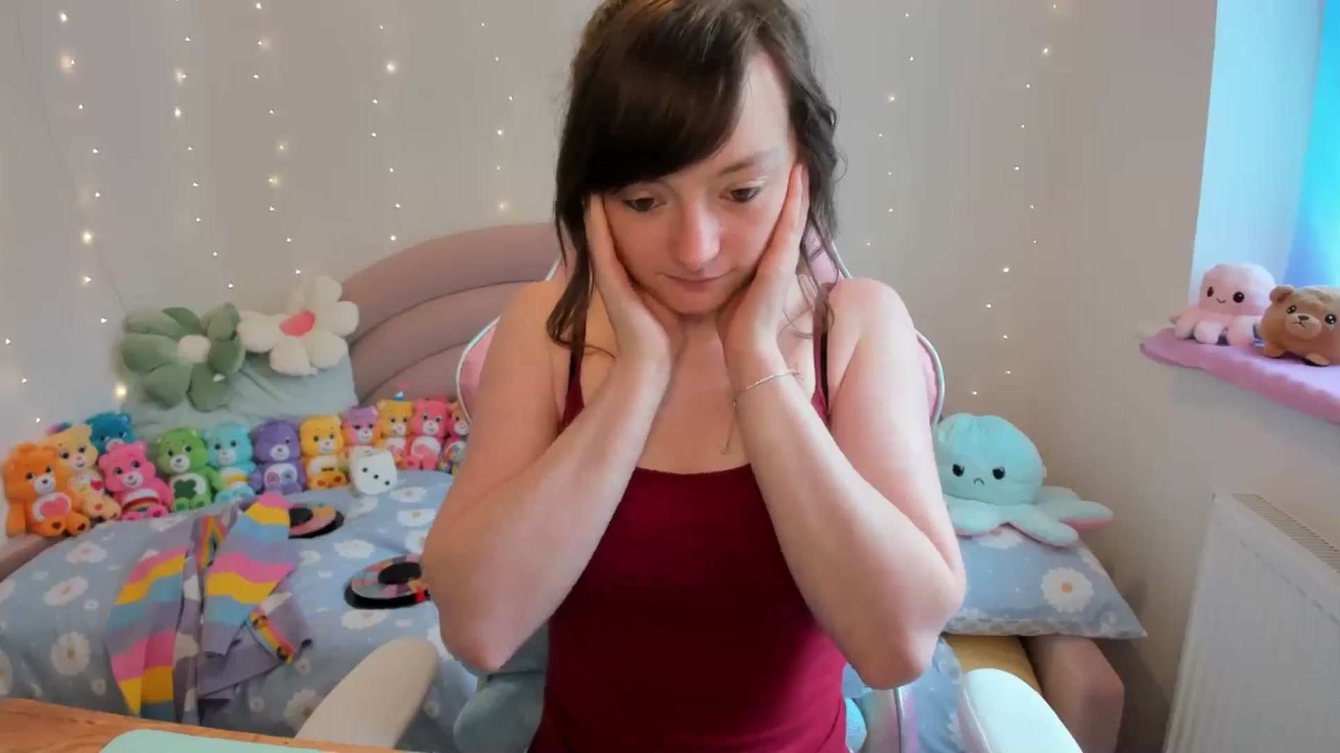 Gallery image thumbnail from JessieBear_'s myfreecams stream on, 07/01/2024, 14:40 image 6 of 20