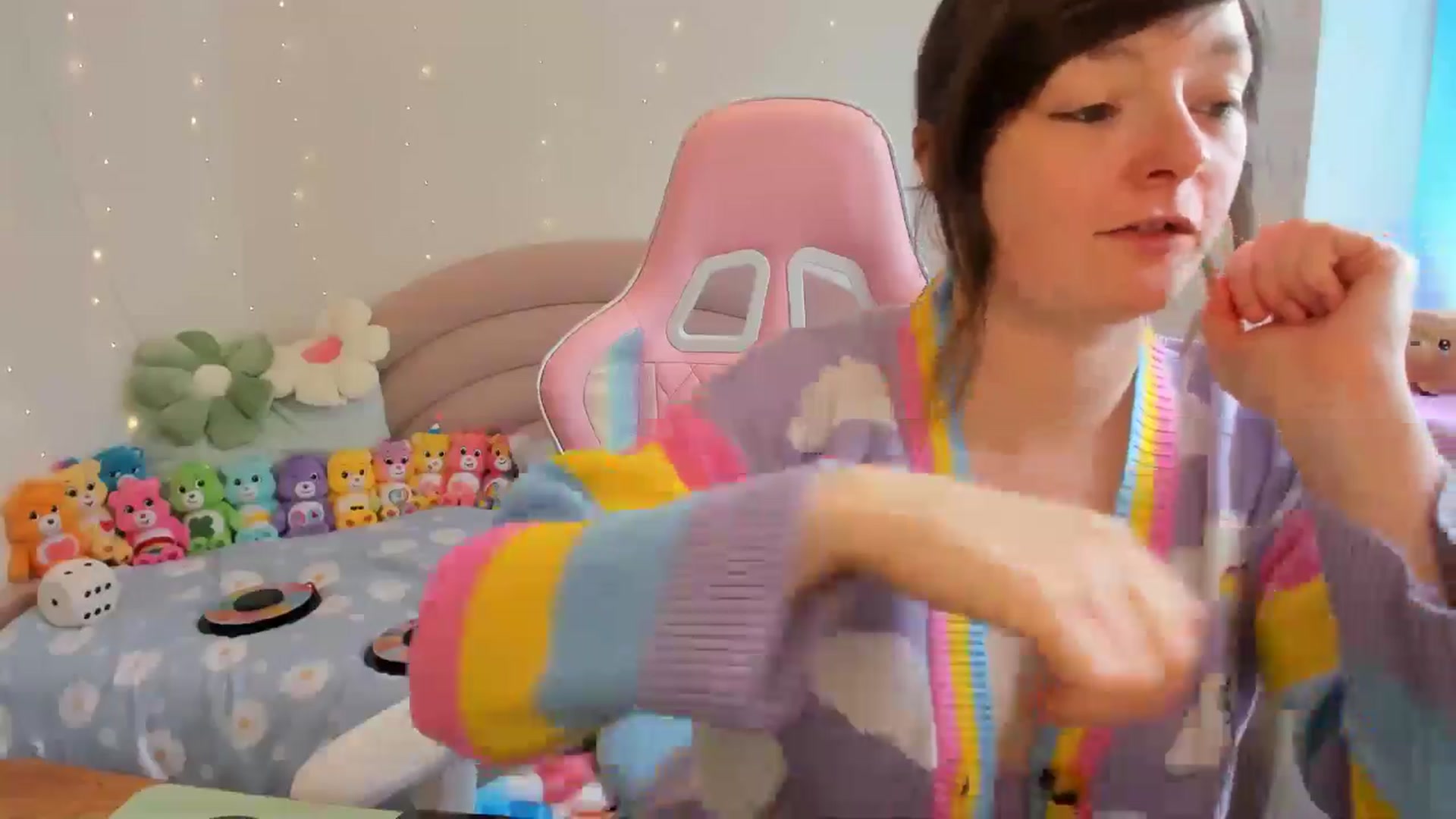 Gallery image thumbnail from JessieBear_'s myfreecams stream on, 07/02/2024, 13:32 image 19 of 20