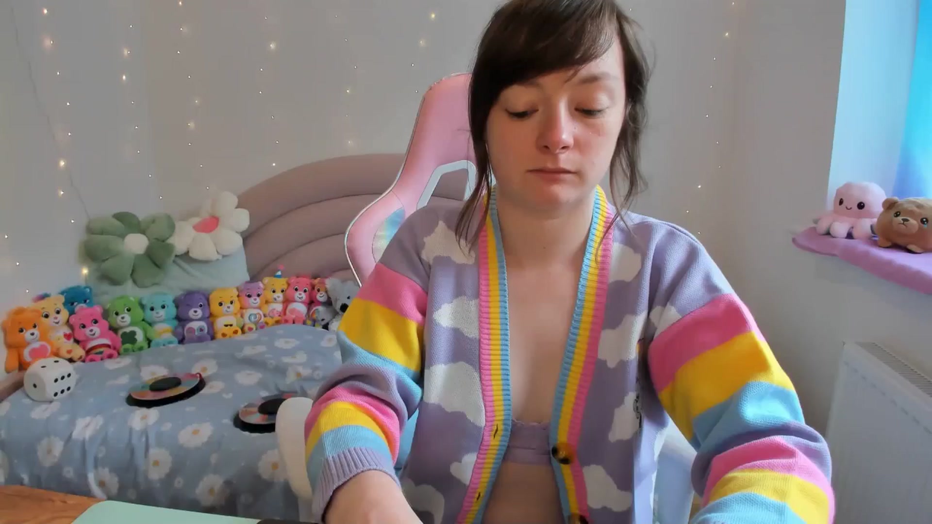 Gallery image thumbnail from JessieBear_'s myfreecams stream on, 07/02/2024, 15:09 image 1 of 20