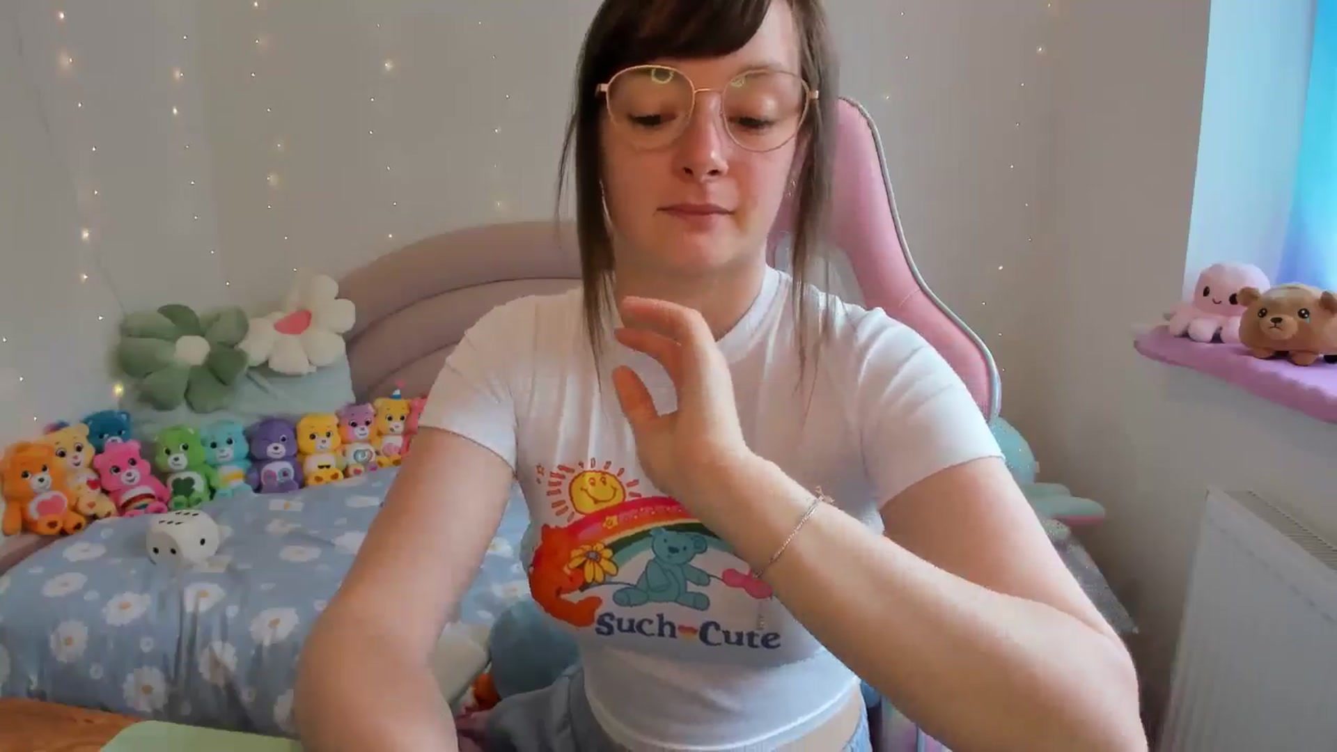 Gallery image thumbnail from JessieBear_'s myfreecams stream on, 07/05/2024, 14:16 image 15 of 20