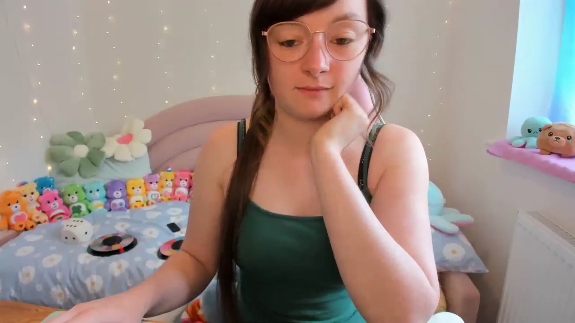 Gallery image thumbnail from JessieBear_'s myfreecams stream on, 07/08/2024, 14:30 image 18 of 20
