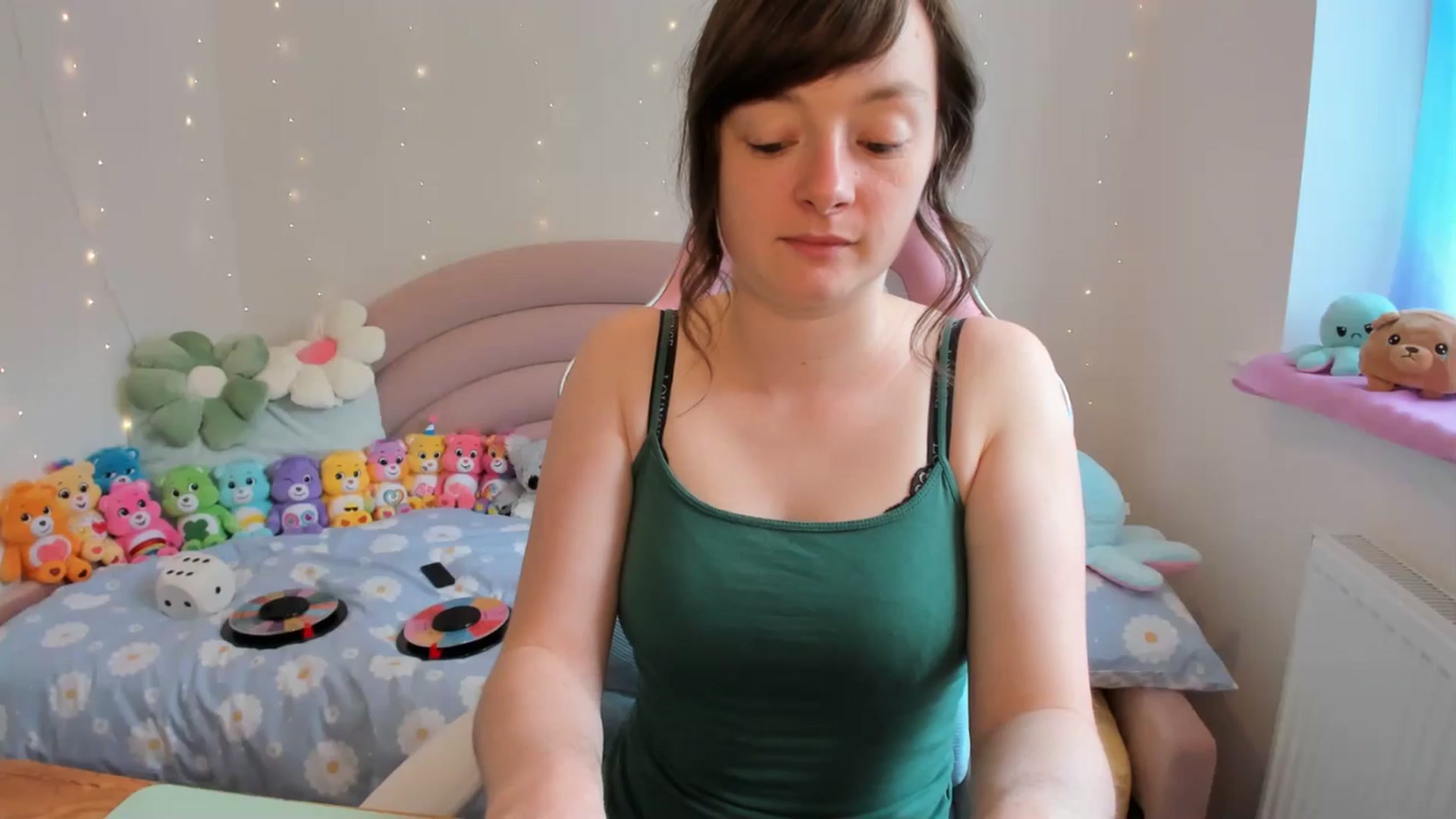 Gallery image thumbnail from JessieBear_'s myfreecams stream on, 07/08/2024, 14:30 image 9 of 20