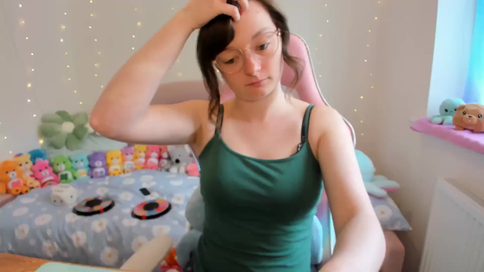 Gallery image thumbnail from JessieBear_'s myfreecams stream on, 07/08/2024, 14:30 image 15 of 20