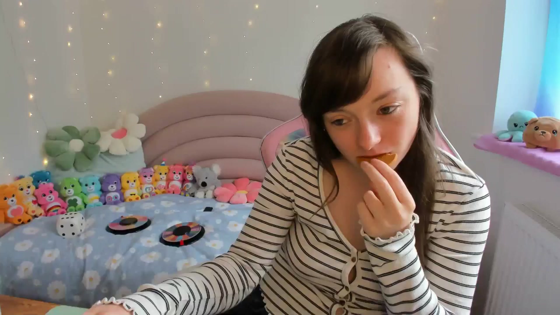 Gallery image thumbnail from JessieBear_'s myfreecams stream on, 07/09/2024, 15:03 image 18 of 20