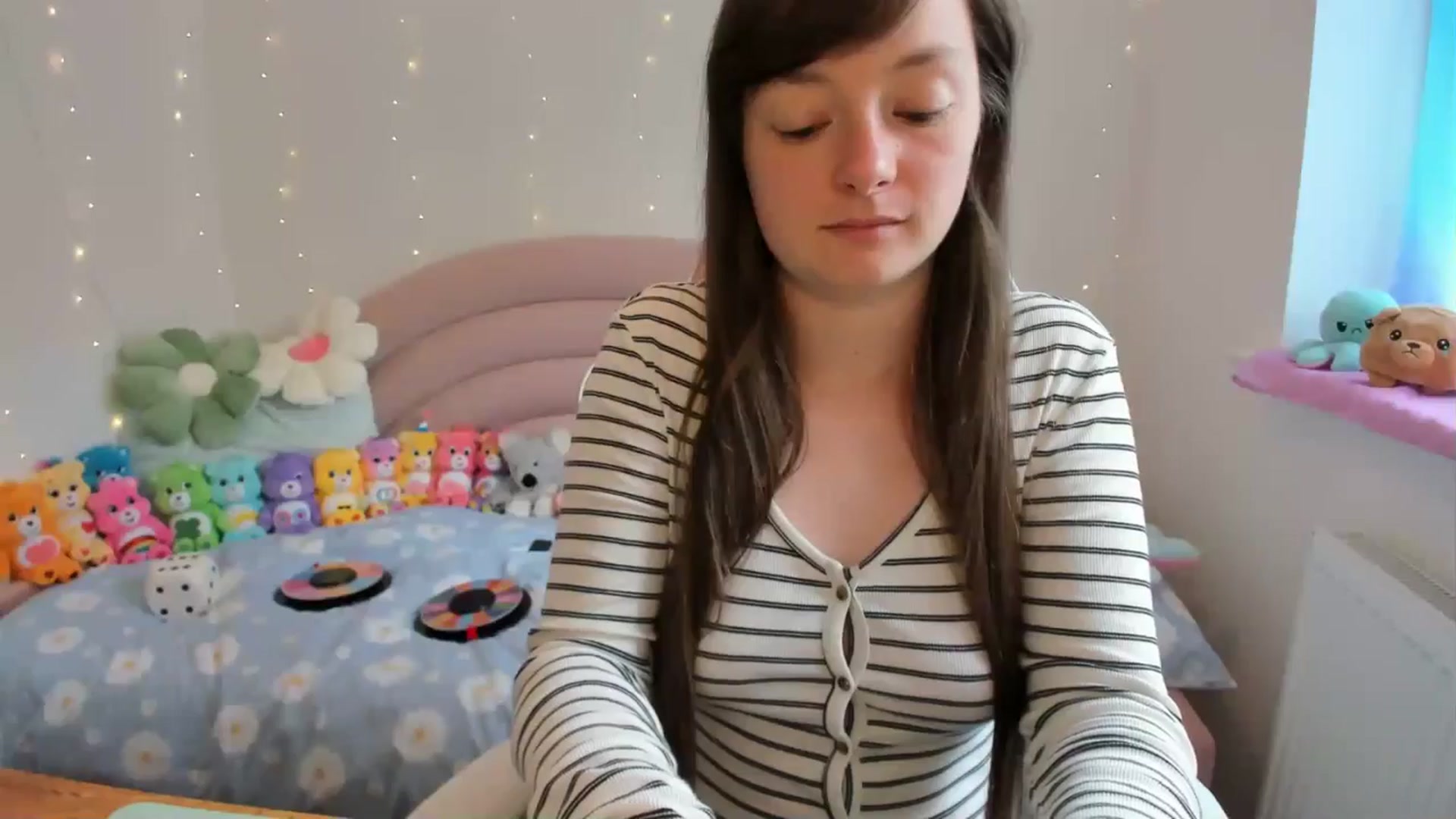 Gallery image thumbnail from JessieBear_'s myfreecams stream on, 07/09/2024, 15:03 image 6 of 20