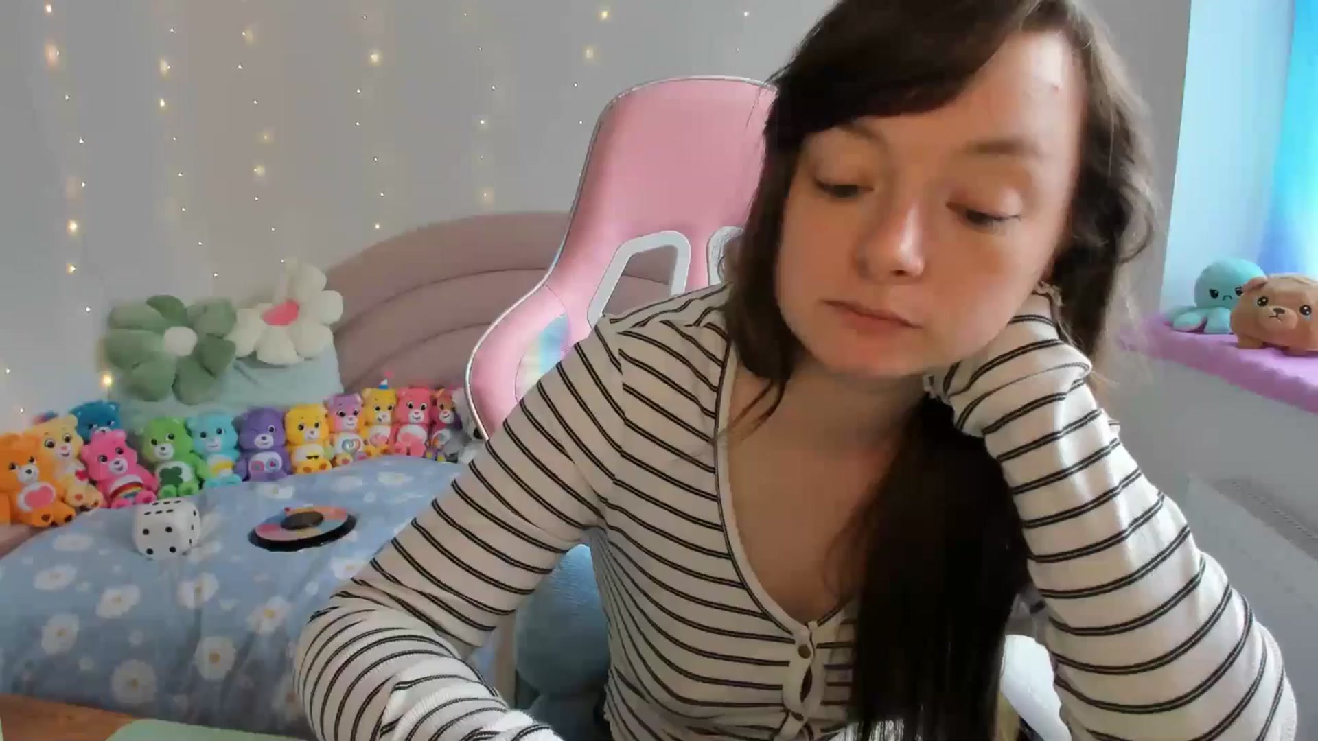 Gallery image thumbnail from JessieBear_'s myfreecams stream on, 07/09/2024, 15:41 image 18 of 20