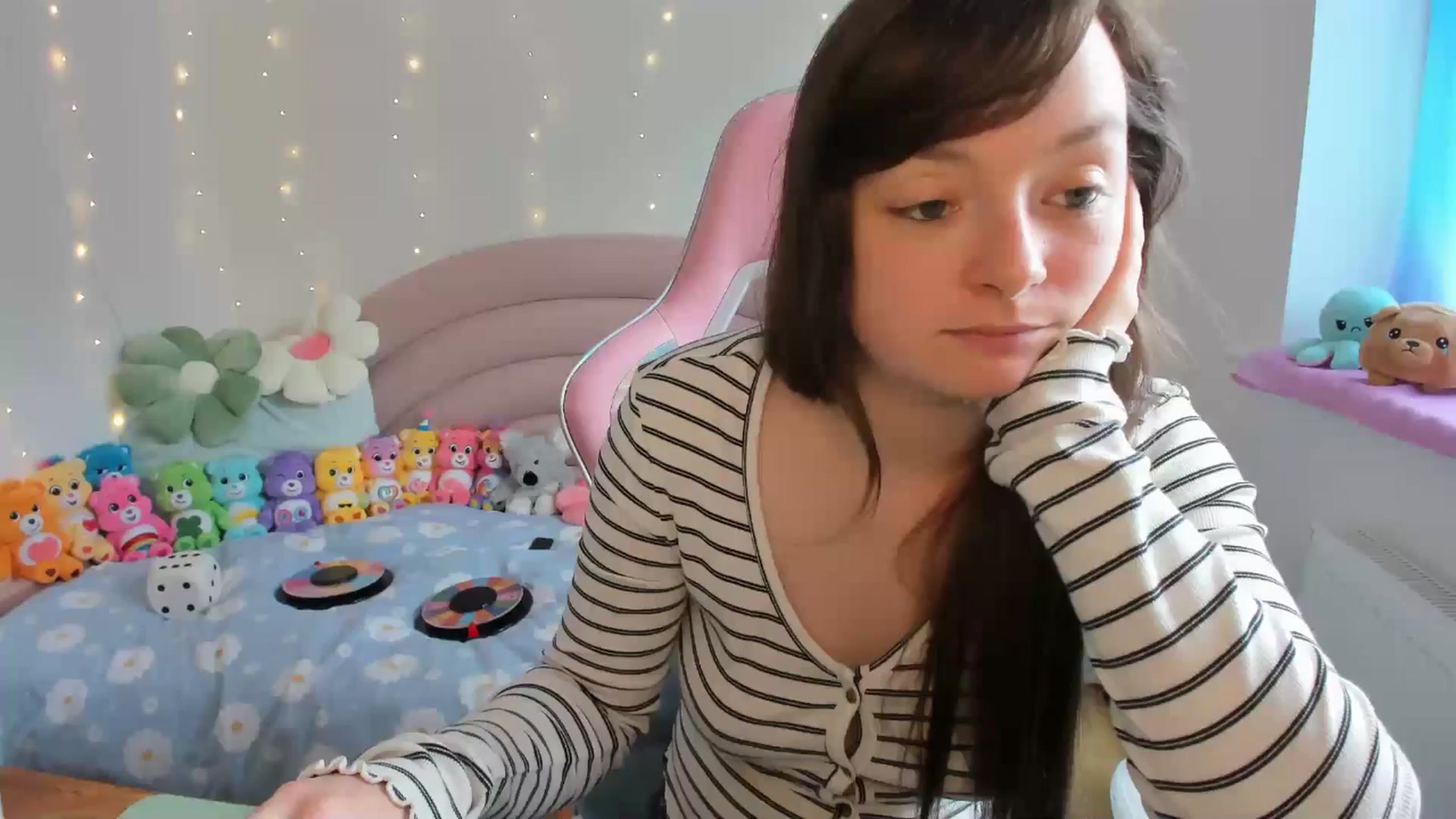 Gallery image thumbnail from JessieBear_'s myfreecams stream on, 07/09/2024, 15:41 image 15 of 20