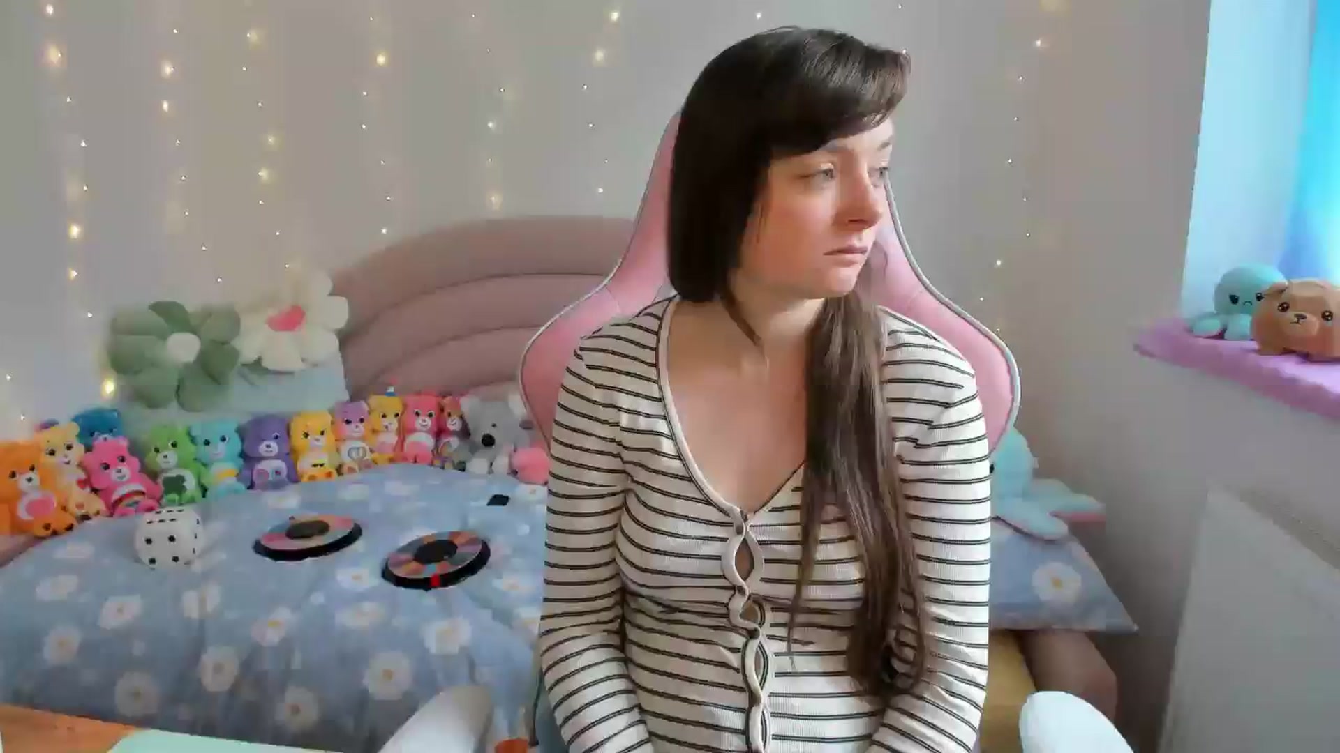 Gallery image thumbnail from JessieBear_'s myfreecams stream on, 07/09/2024, 15:41 image 14 of 20