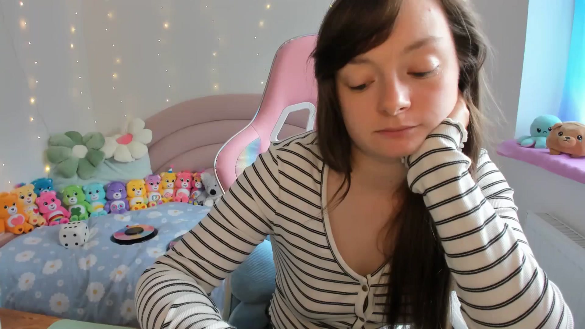 Gallery image thumbnail from JessieBear_'s myfreecams stream on, 07/09/2024, 15:41 image 17 of 20