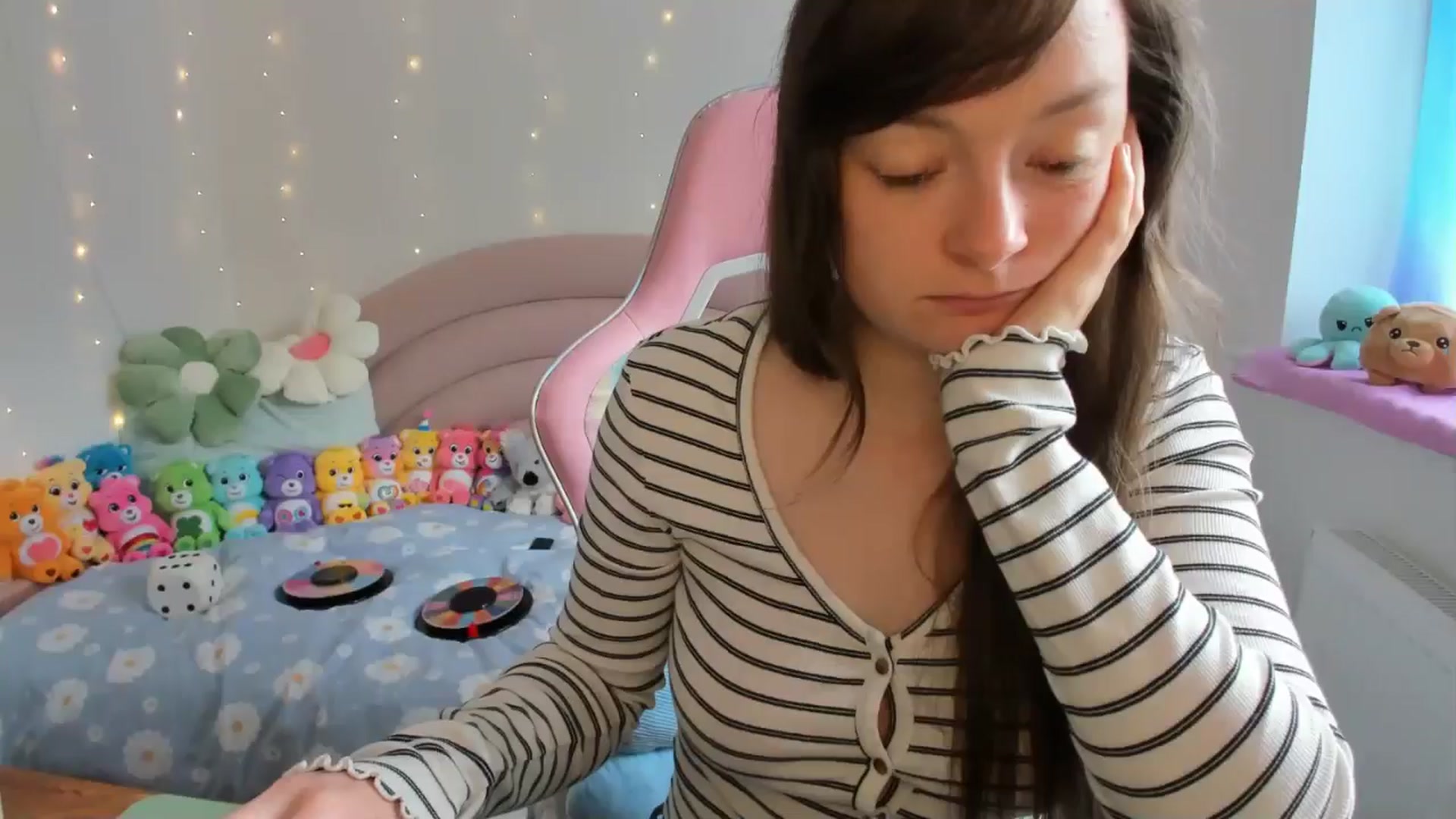 Gallery image thumbnail from JessieBear_'s myfreecams stream on, 07/09/2024, 15:41 image 20 of 20