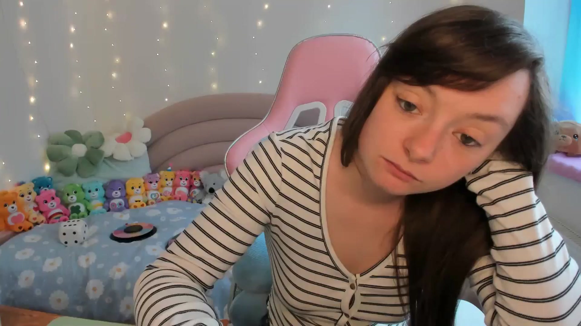 Gallery image thumbnail from JessieBear_'s myfreecams stream on, 07/09/2024, 15:41 image 5 of 20