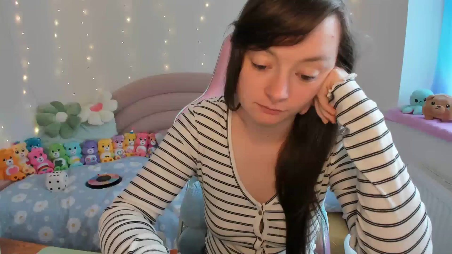 Gallery image thumbnail from JessieBear_'s myfreecams stream on, 07/09/2024, 15:41 image 2 of 20