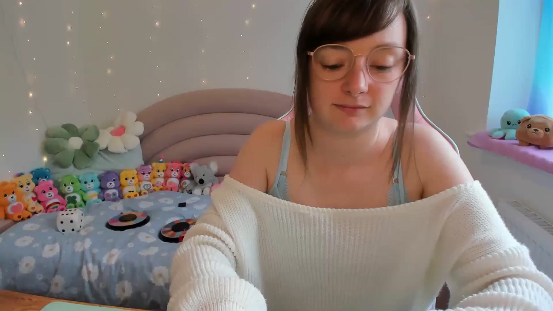 Gallery image thumbnail from JessieBear_'s myfreecams stream on, 07/11/2024, 15:55 image 13 of 20