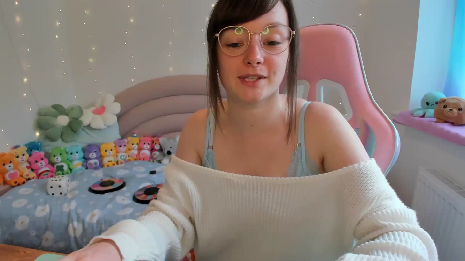 Gallery image thumbnail from JessieBear_'s myfreecams stream on, 07/11/2024, 15:55 image 11 of 20
