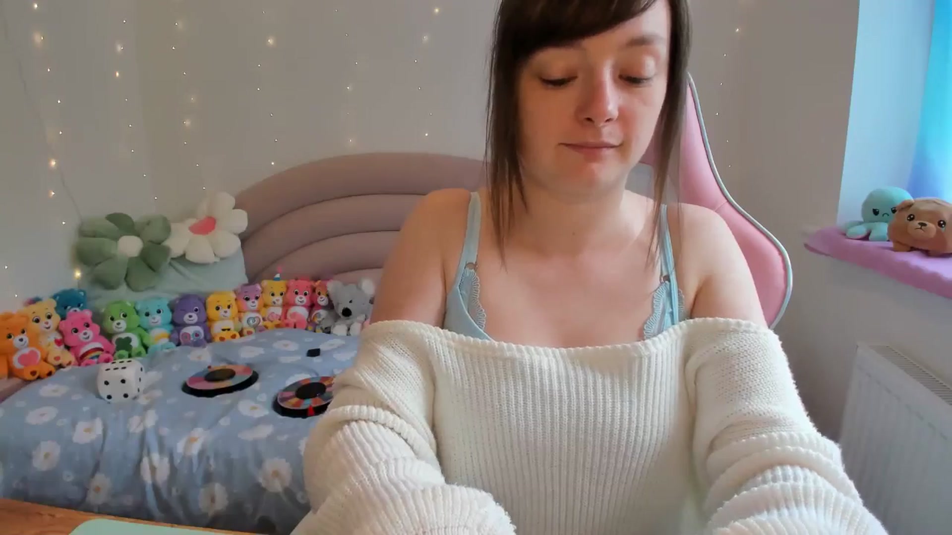 Gallery image thumbnail from JessieBear_'s myfreecams stream on, 07/11/2024, 15:55 image 14 of 20