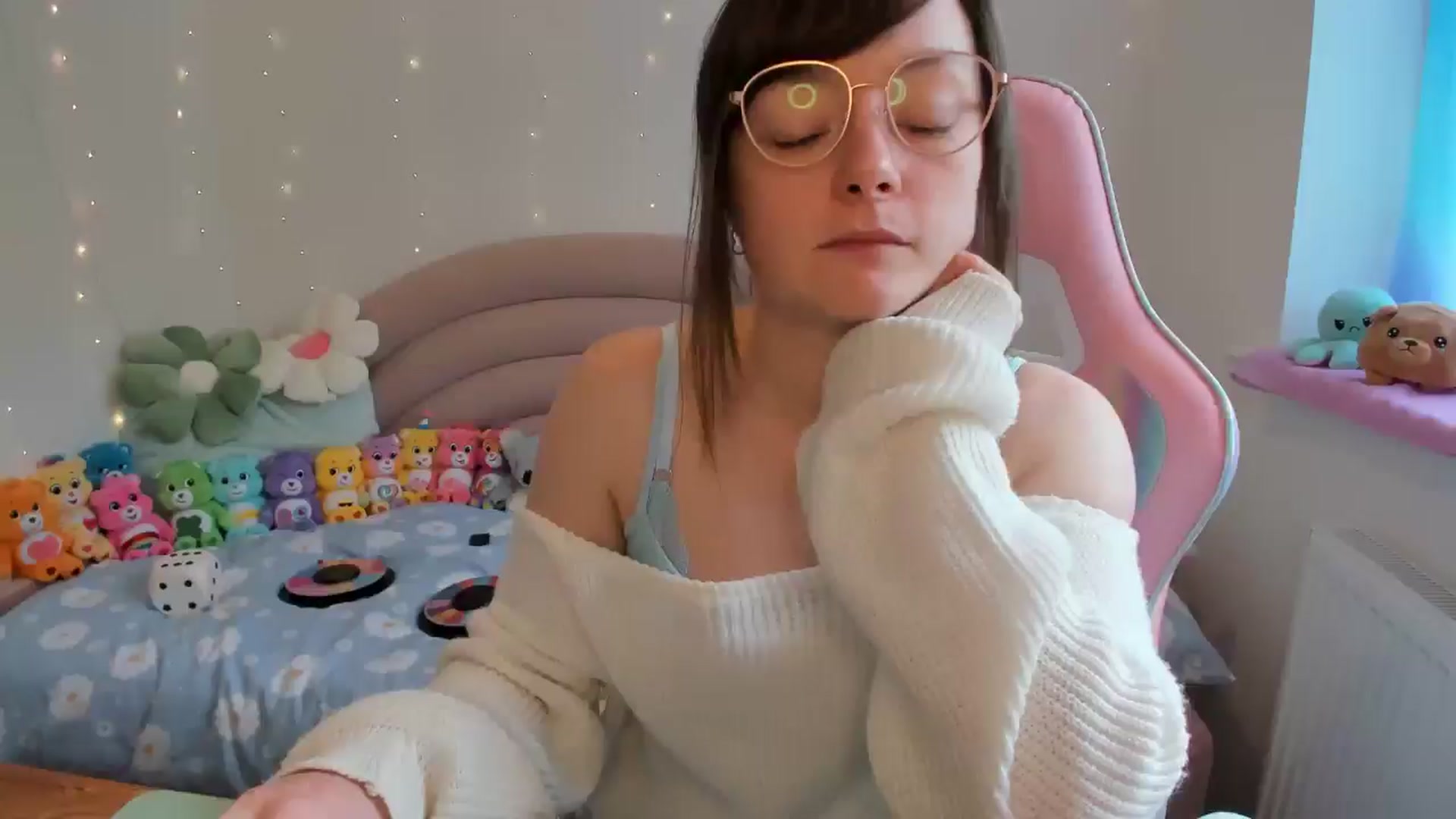 Gallery image thumbnail from JessieBear_'s myfreecams stream on, 07/11/2024, 15:55 image 16 of 20