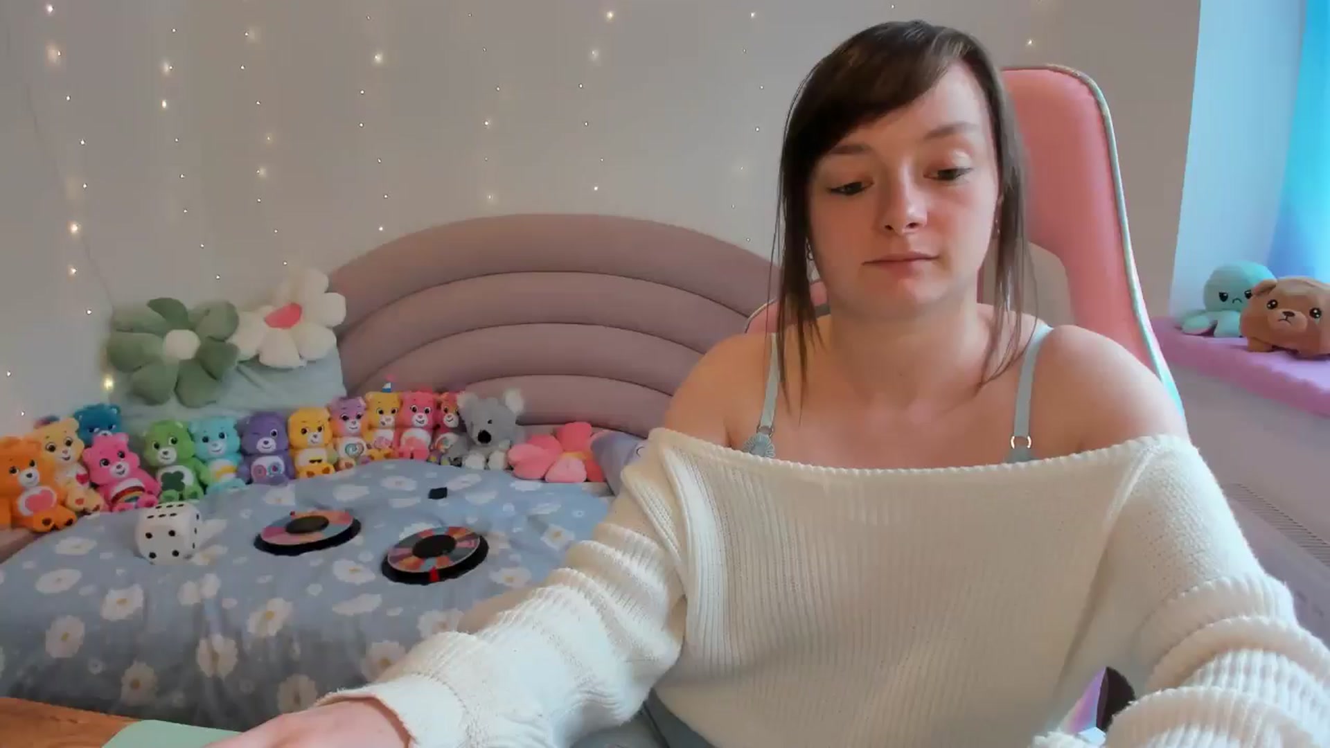 Gallery image thumbnail from JessieBear_'s myfreecams stream on, 07/11/2024, 17:43 image 3 of 20