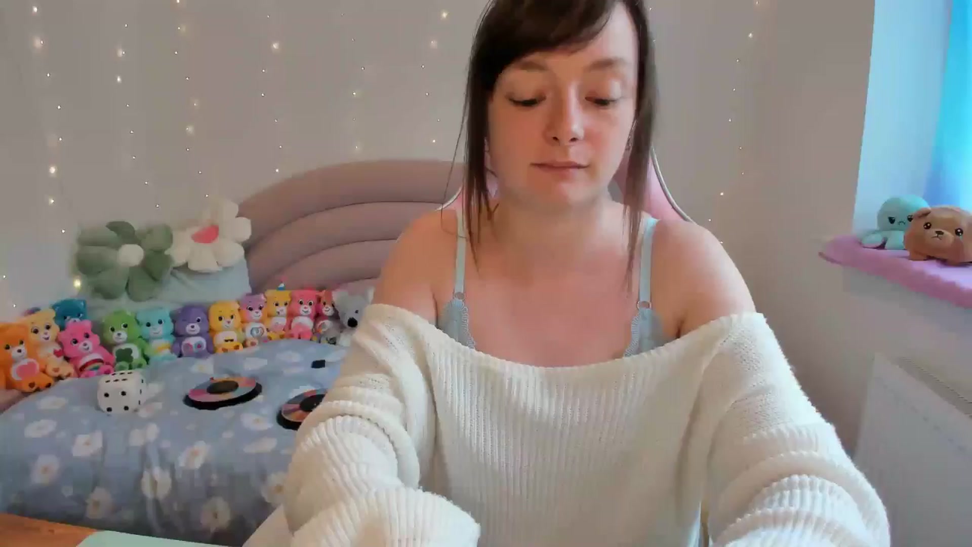 Gallery image thumbnail from JessieBear_'s myfreecams stream on, 07/11/2024, 17:43 image 6 of 20