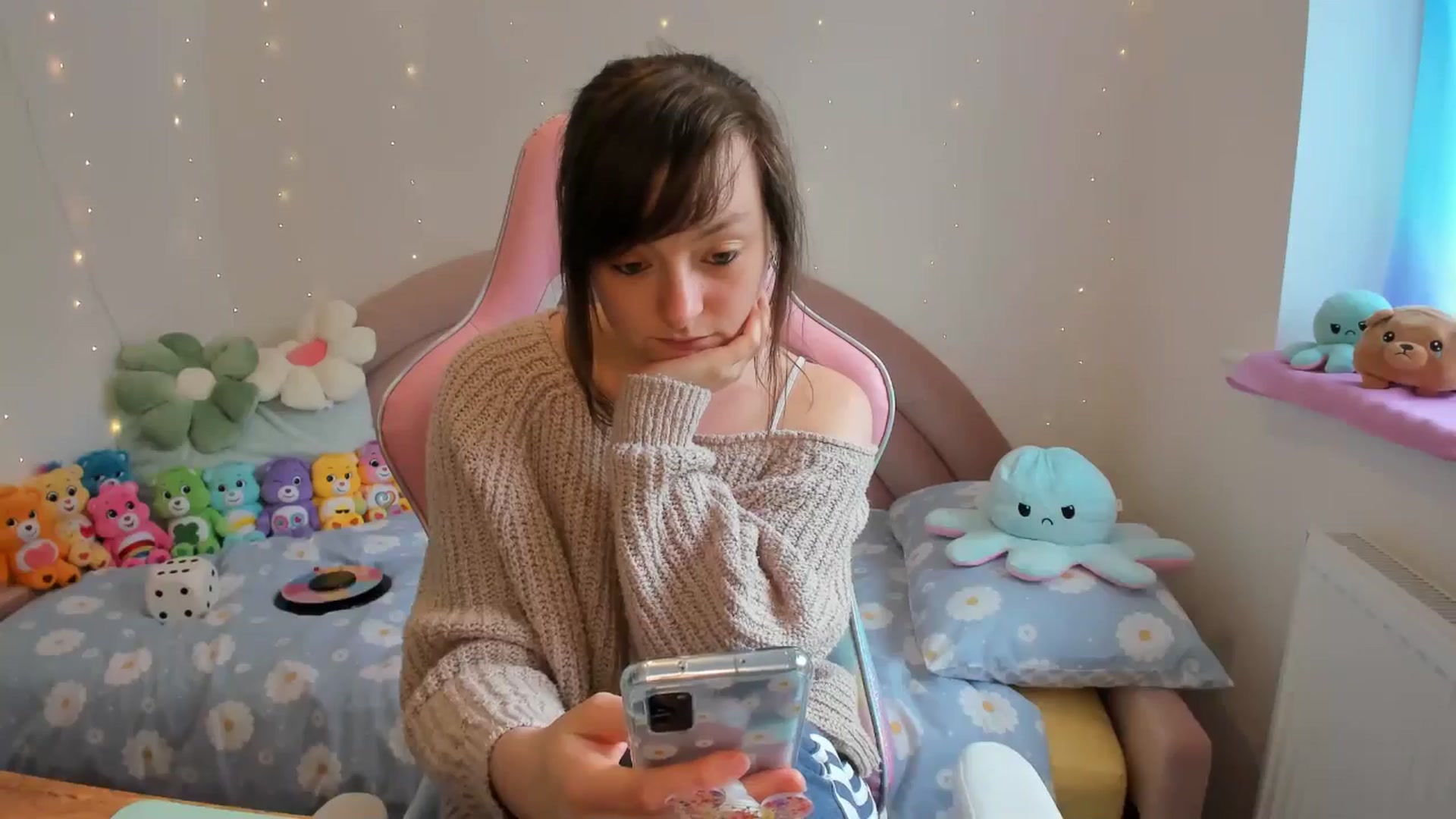 Gallery image thumbnail from JessieBear_'s myfreecams stream on, 07/12/2024, 13:41 image 19 of 20