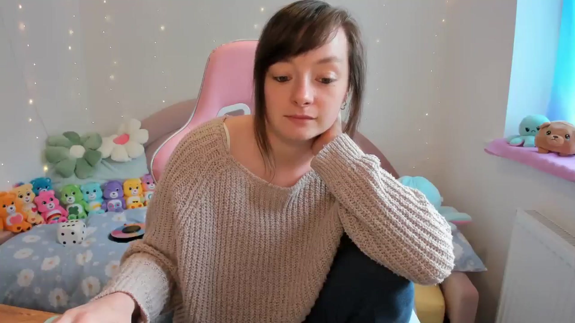 Gallery image thumbnail from JessieBear_'s myfreecams stream on, 07/12/2024, 13:41 image 6 of 20