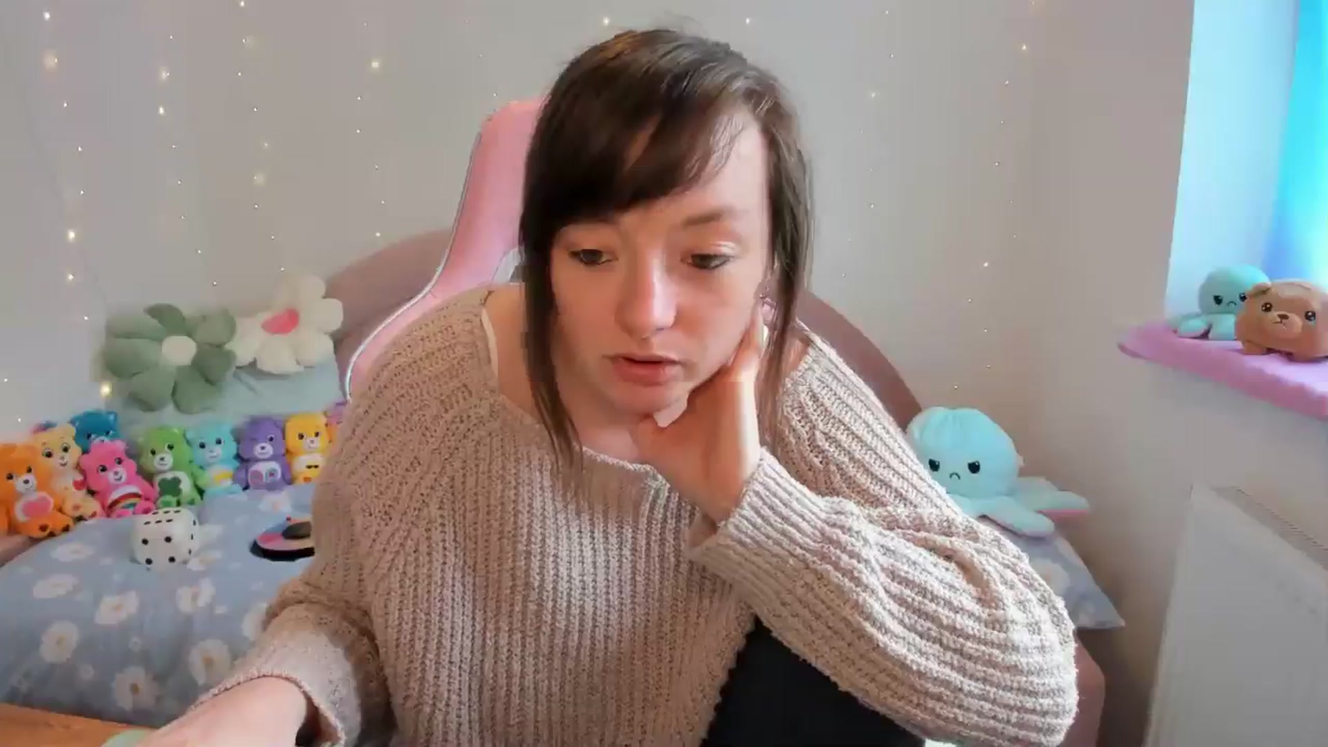 Gallery image thumbnail from JessieBear_'s myfreecams stream on, 07/12/2024, 13:41 image 5 of 20