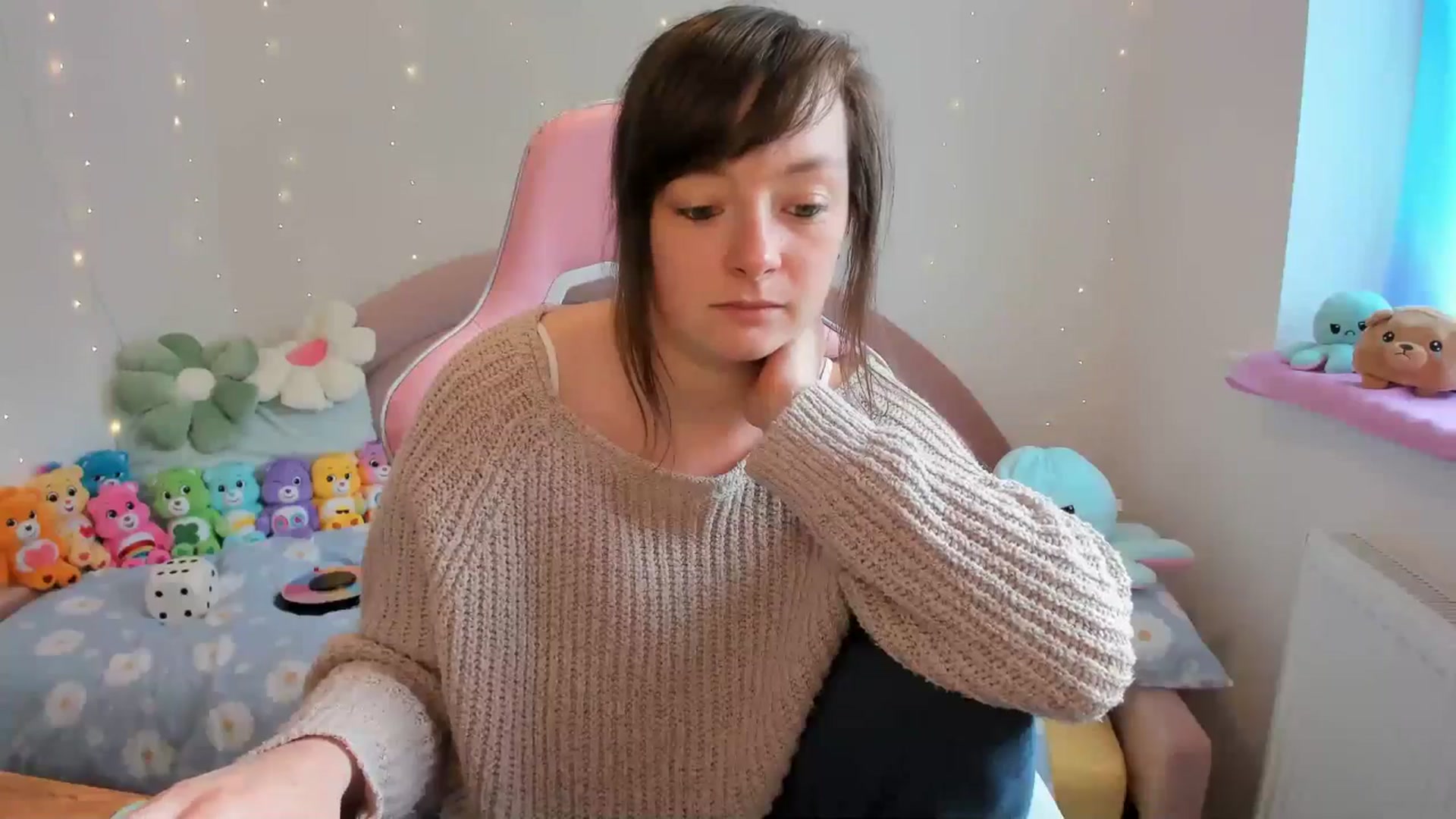 Gallery image thumbnail from JessieBear_'s myfreecams stream on, 07/12/2024, 13:41 image 7 of 20