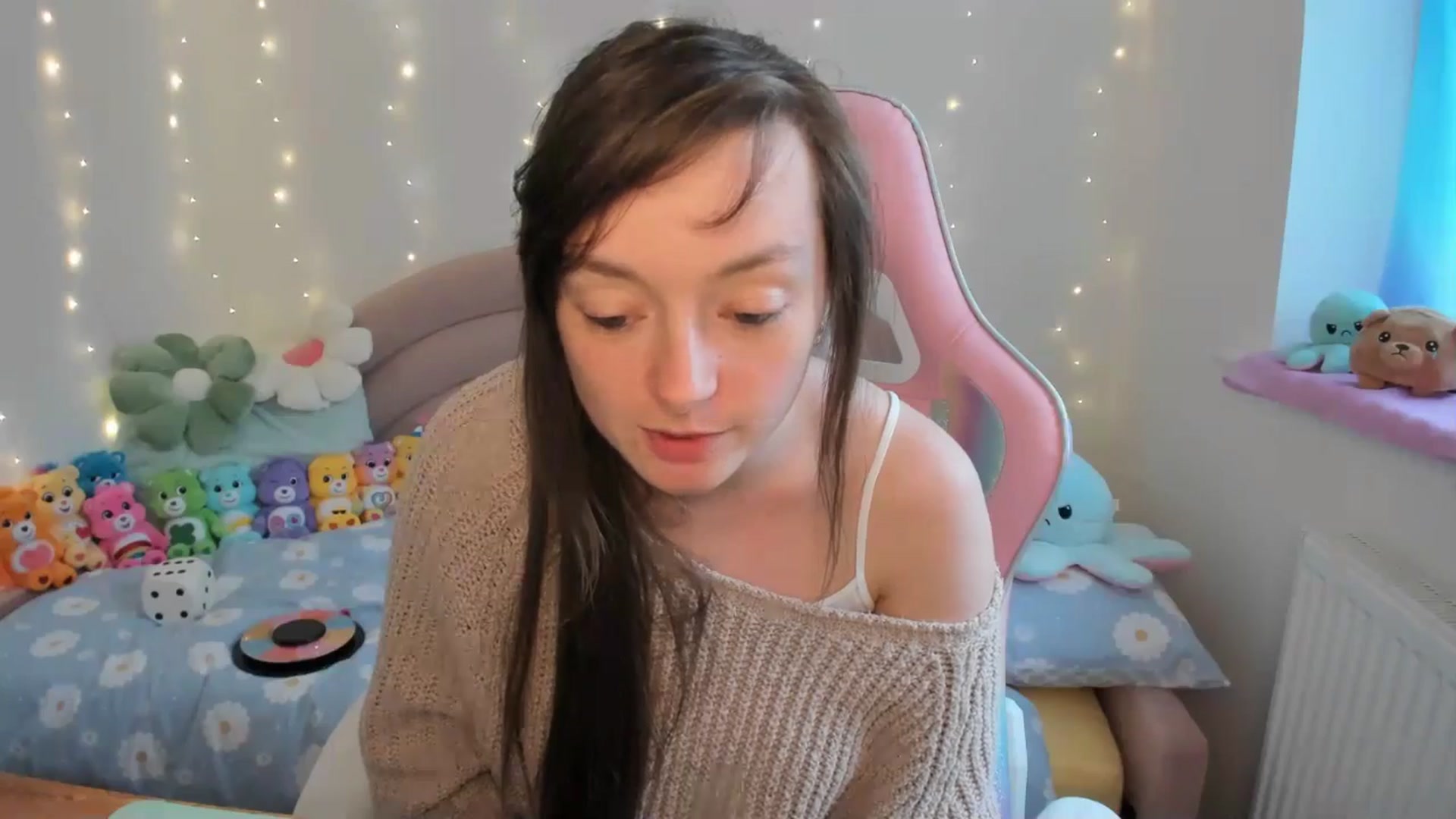 Gallery image thumbnail from JessieBear_'s myfreecams stream on, 07/12/2024, 17:35 image 16 of 20