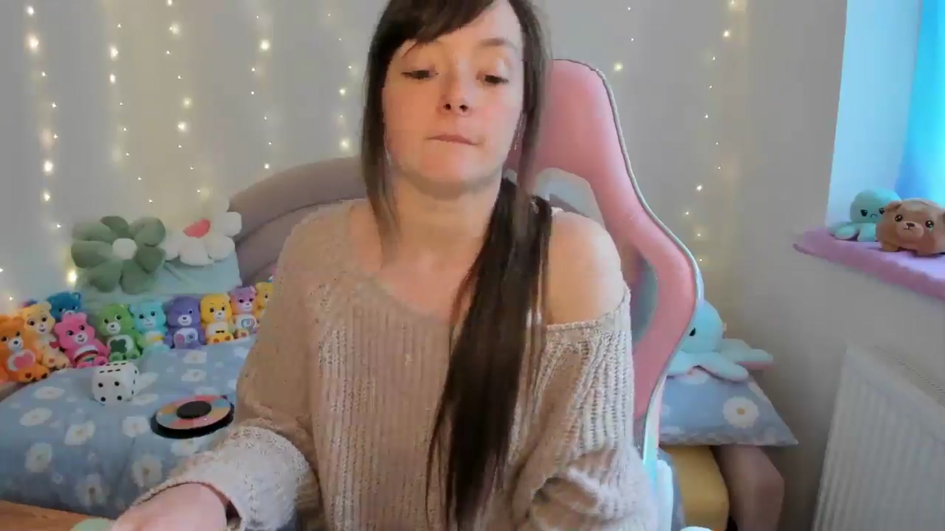 Gallery image thumbnail from JessieBear_'s myfreecams stream on, 07/12/2024, 17:35 image 9 of 20