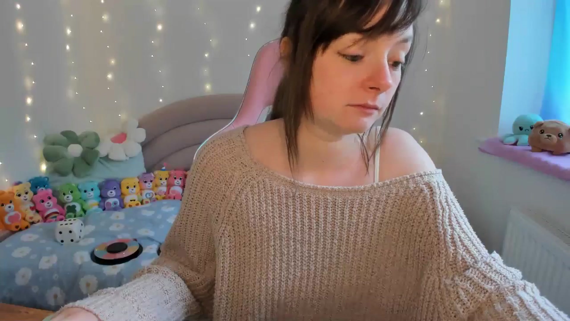 Gallery image thumbnail from JessieBear_'s myfreecams stream on, 07/12/2024, 17:35 image 2 of 20