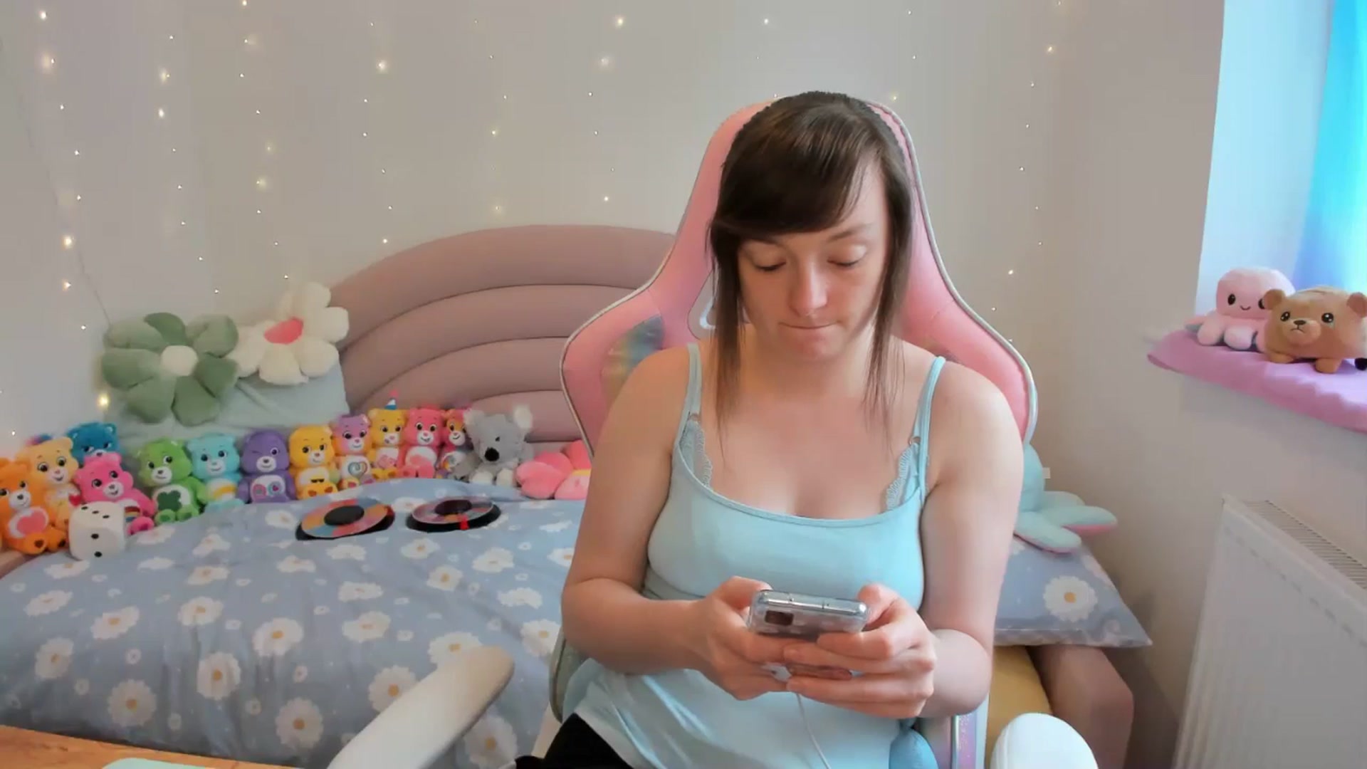 Gallery image thumbnail from JessieBear_'s myfreecams stream on, 07/18/2024, 14:13 image 20 of 20