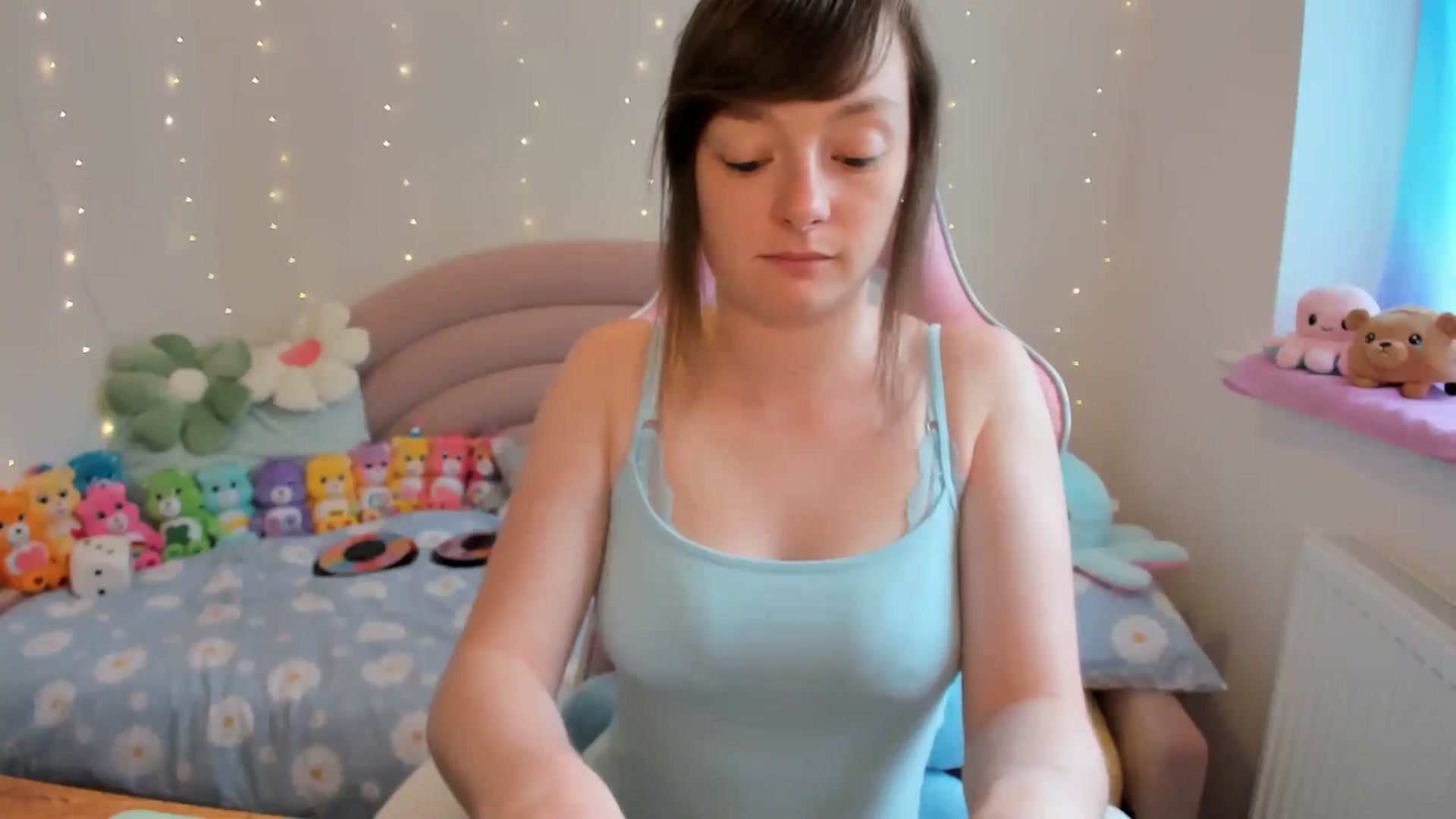 Gallery image thumbnail from JessieBear_'s myfreecams stream on, 07/18/2024, 14:40 image 6 of 20