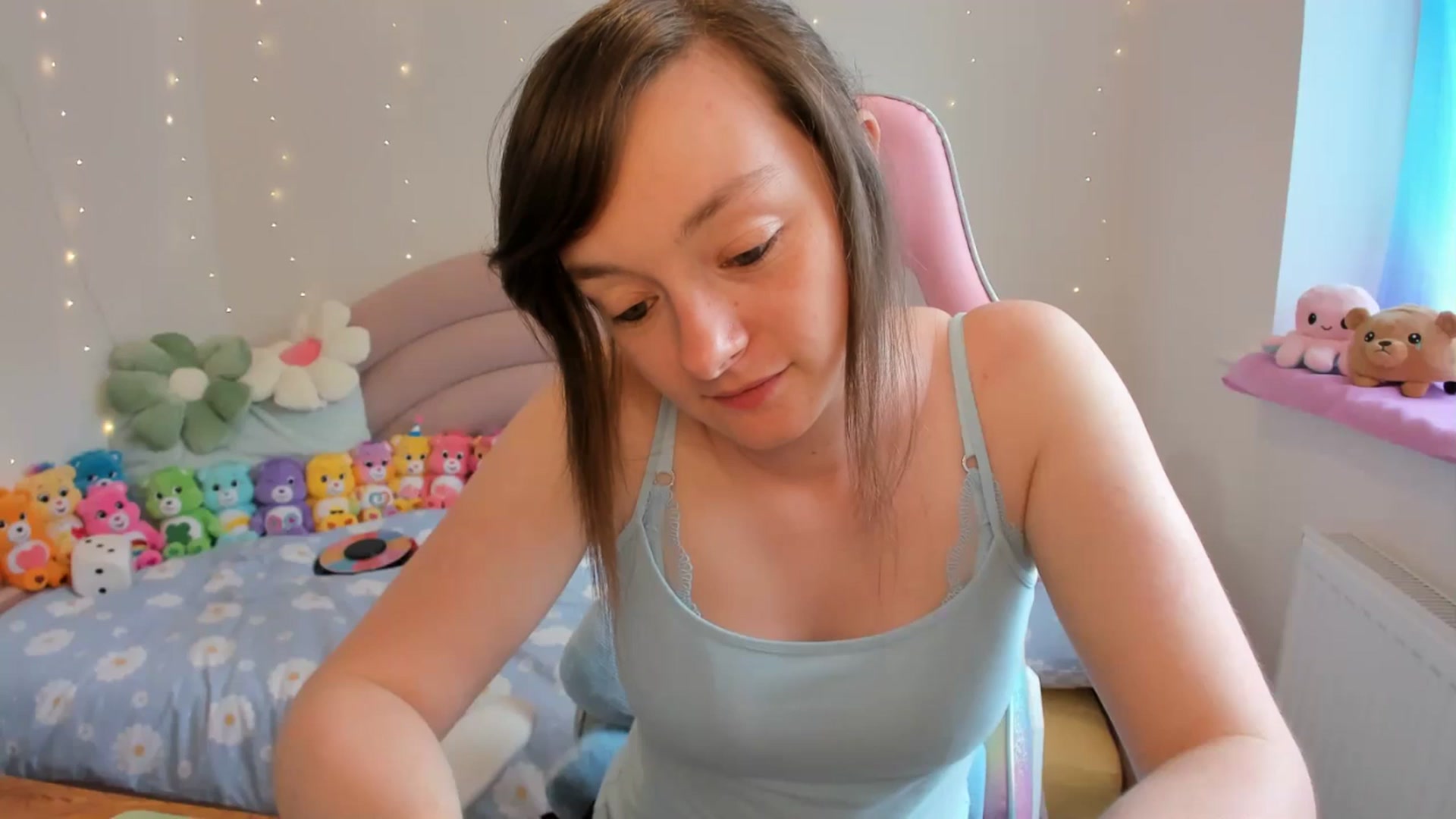 Gallery image thumbnail from JessieBear_'s myfreecams stream on, 07/18/2024, 15:28 image 16 of 20
